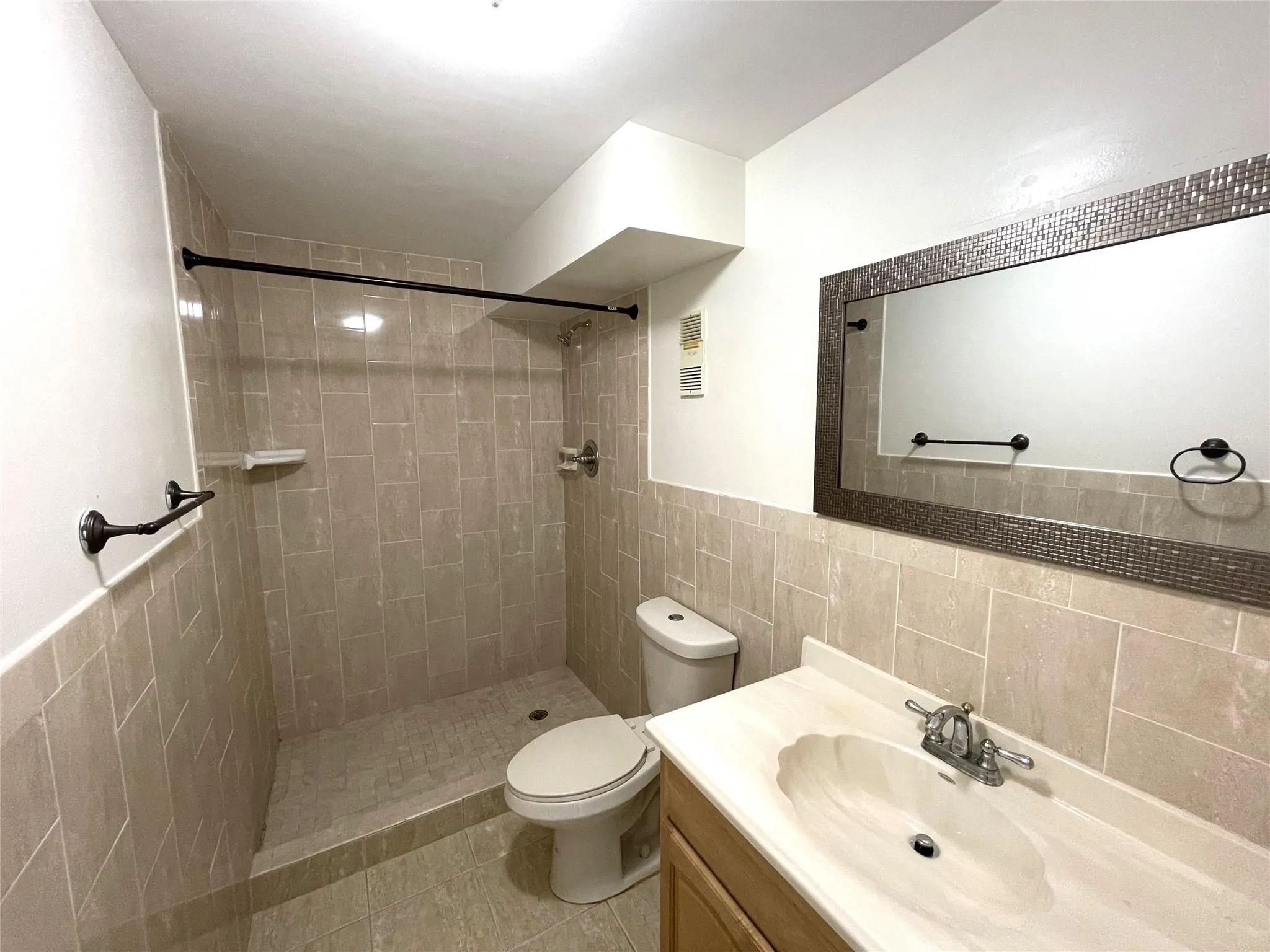 470 NW 20th St, #2040