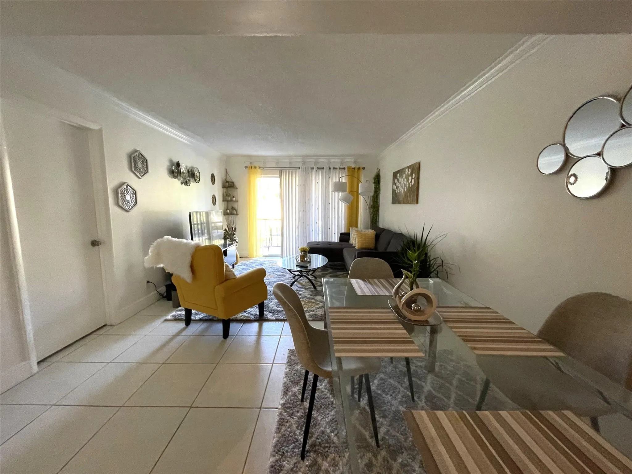470 NW 20th St, #2040