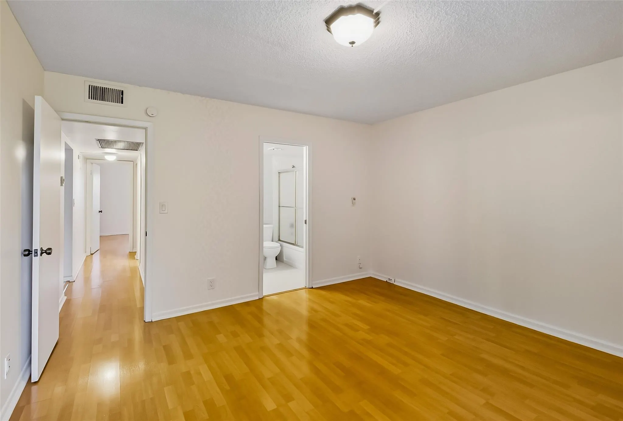 2404 Antigua Cir, #D4