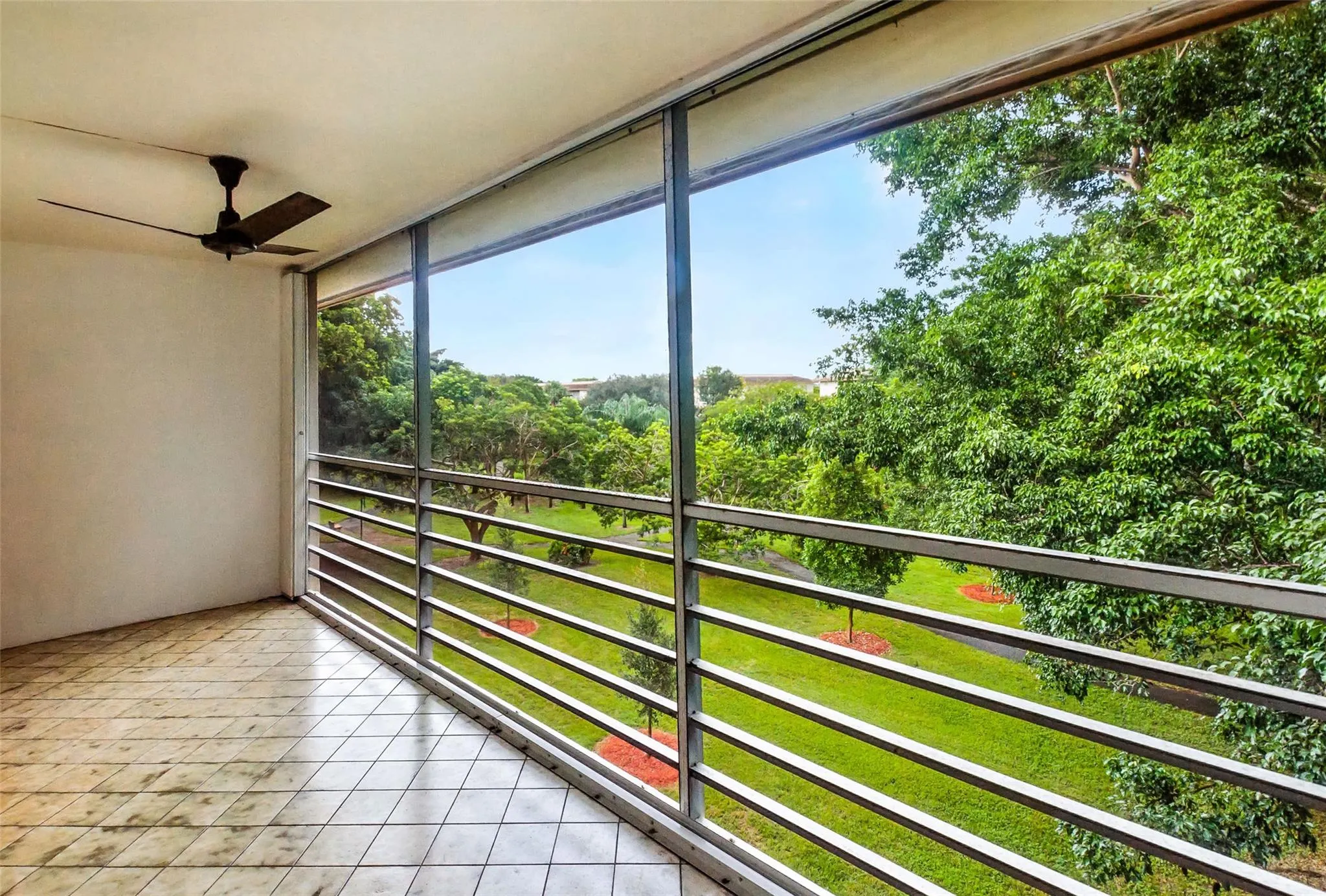 2404 Antigua Cir, #D4