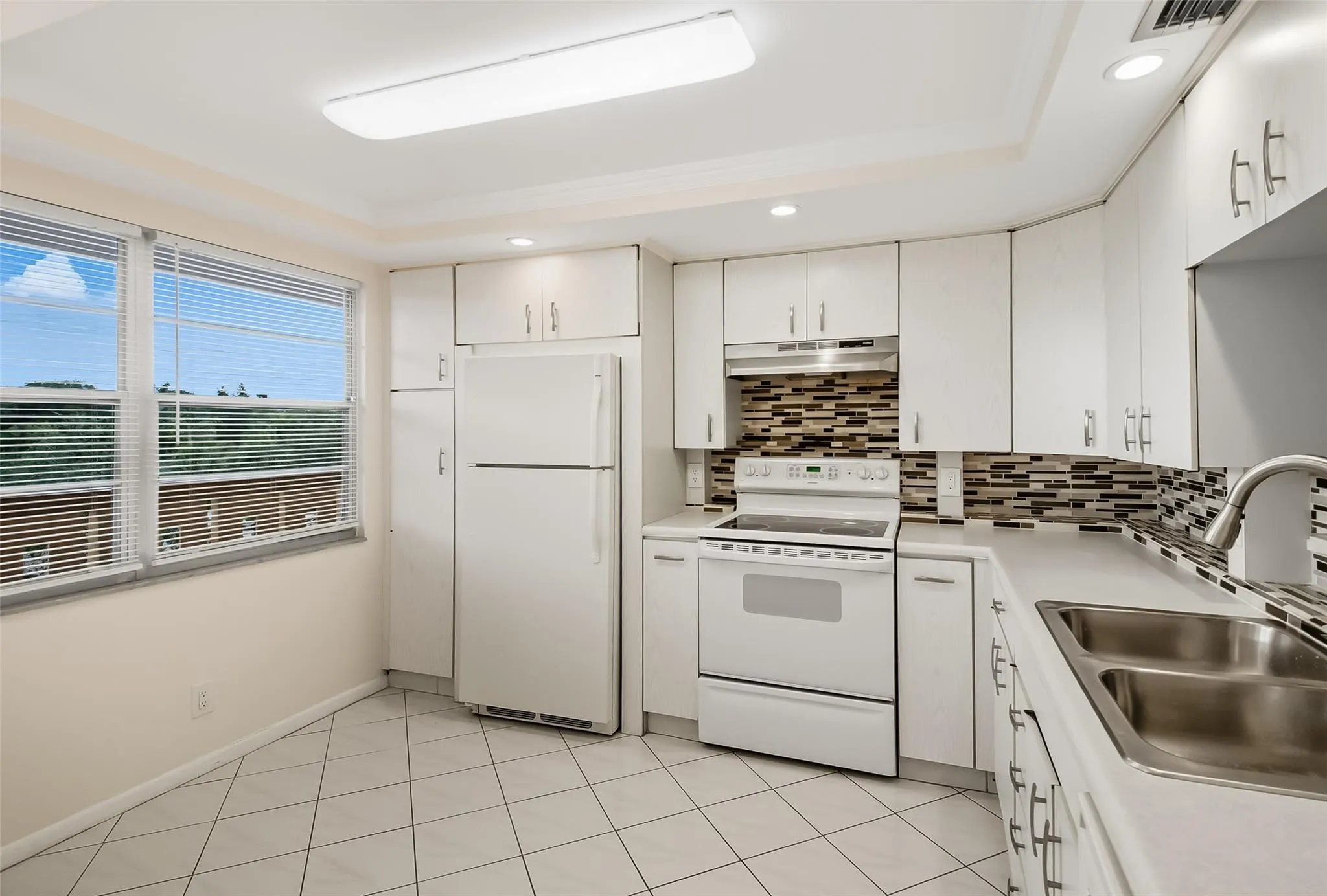 2404 Antigua Cir, #D4
