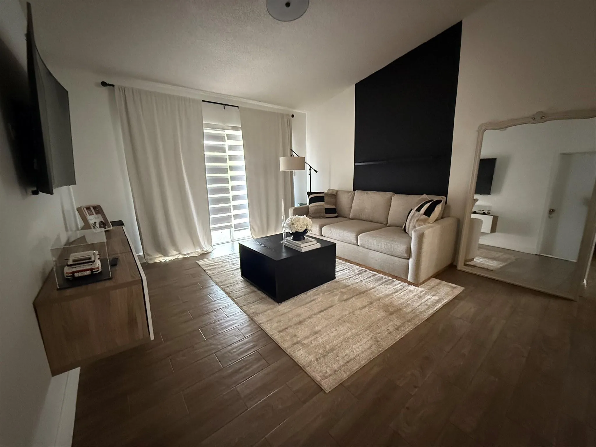 2061 Renaissance Blvd, #305