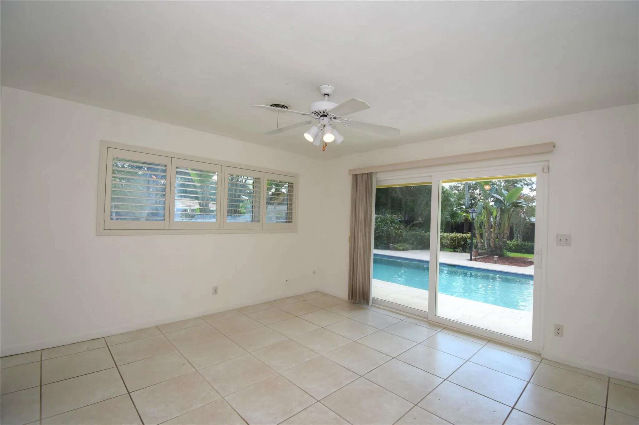 820 Alamanda Ct