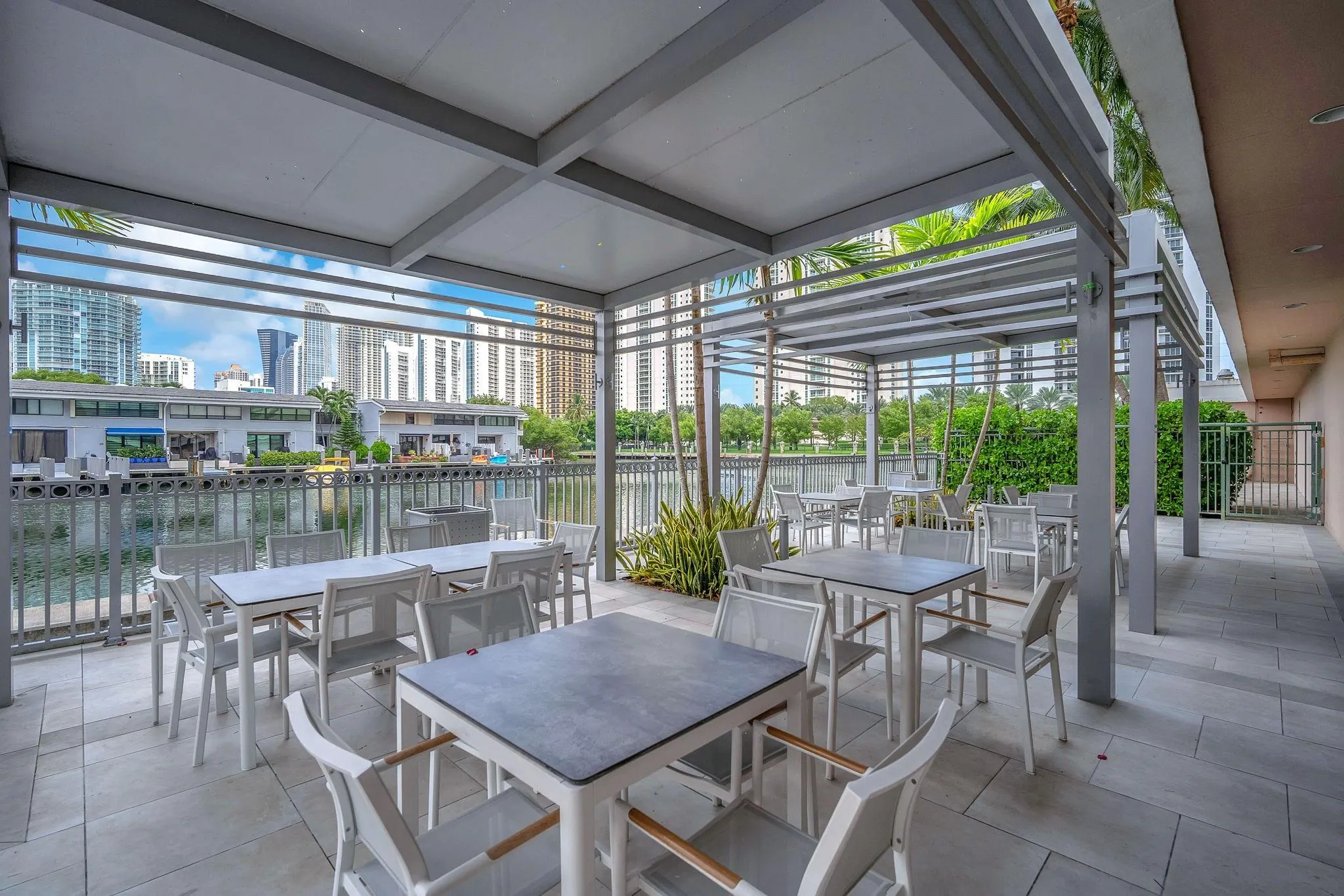 100 Kings Point, #509
