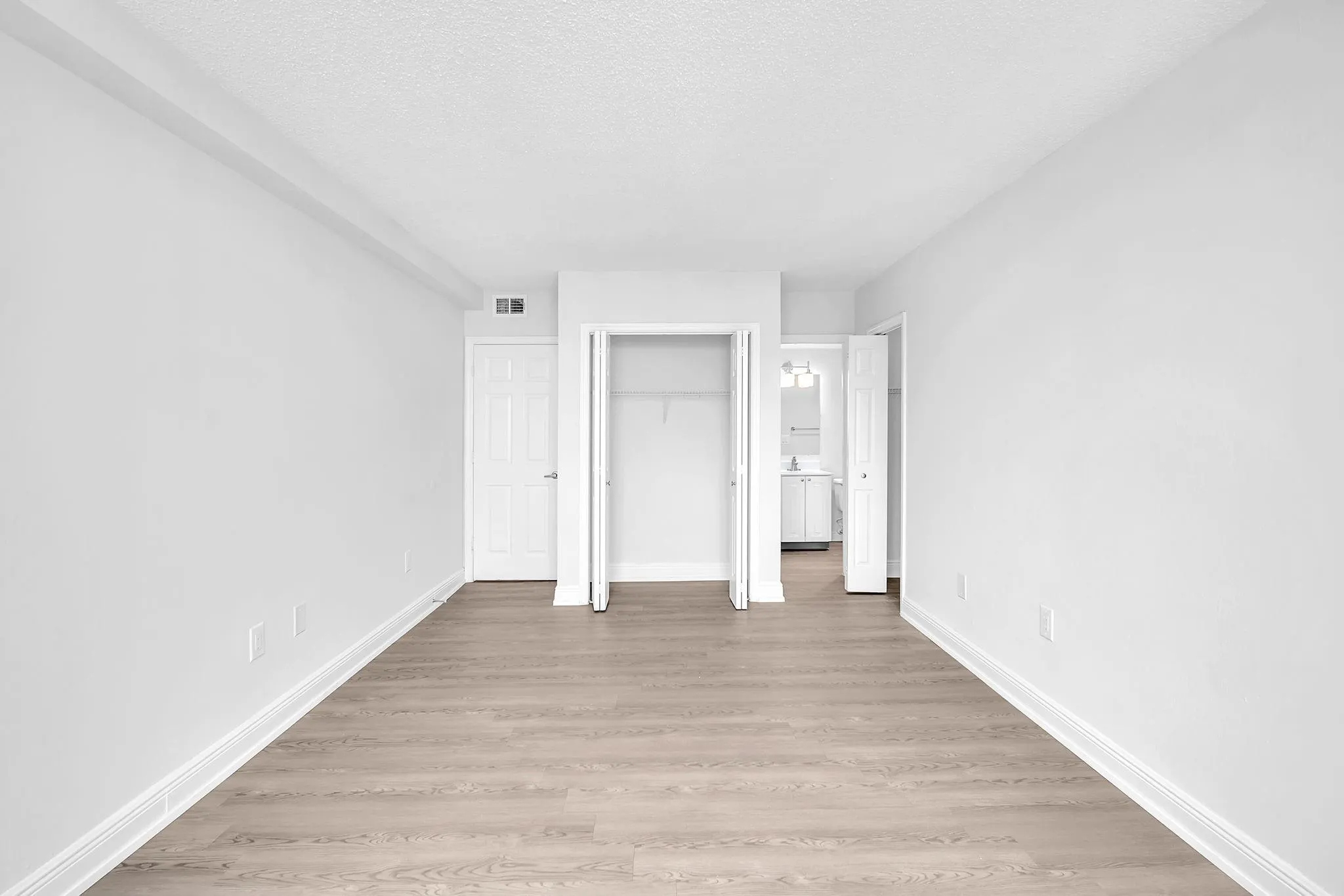 100 Kings Point, #509