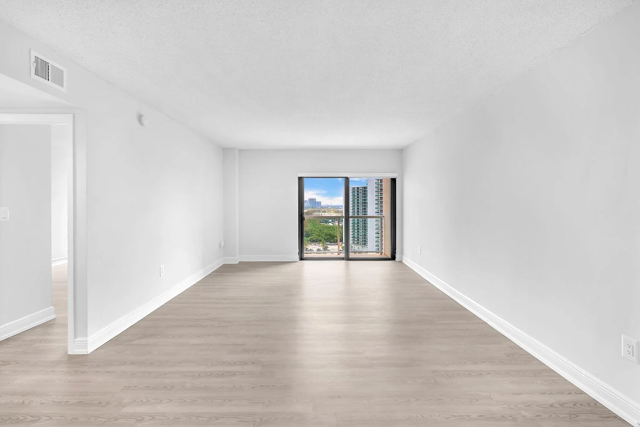 100 Kings Point, #509