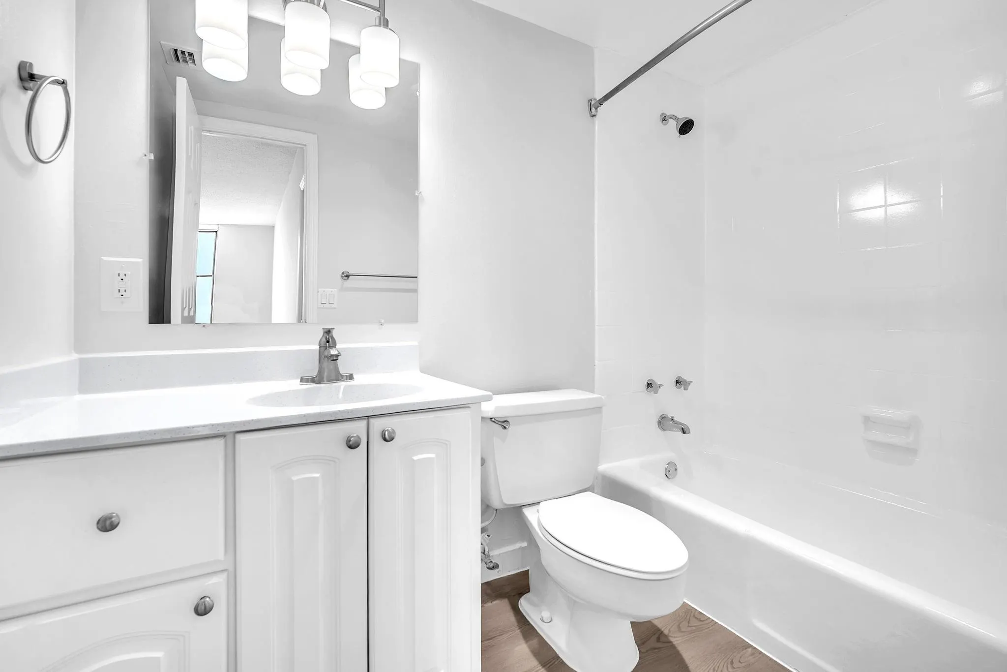 100 Kings Point, #509
