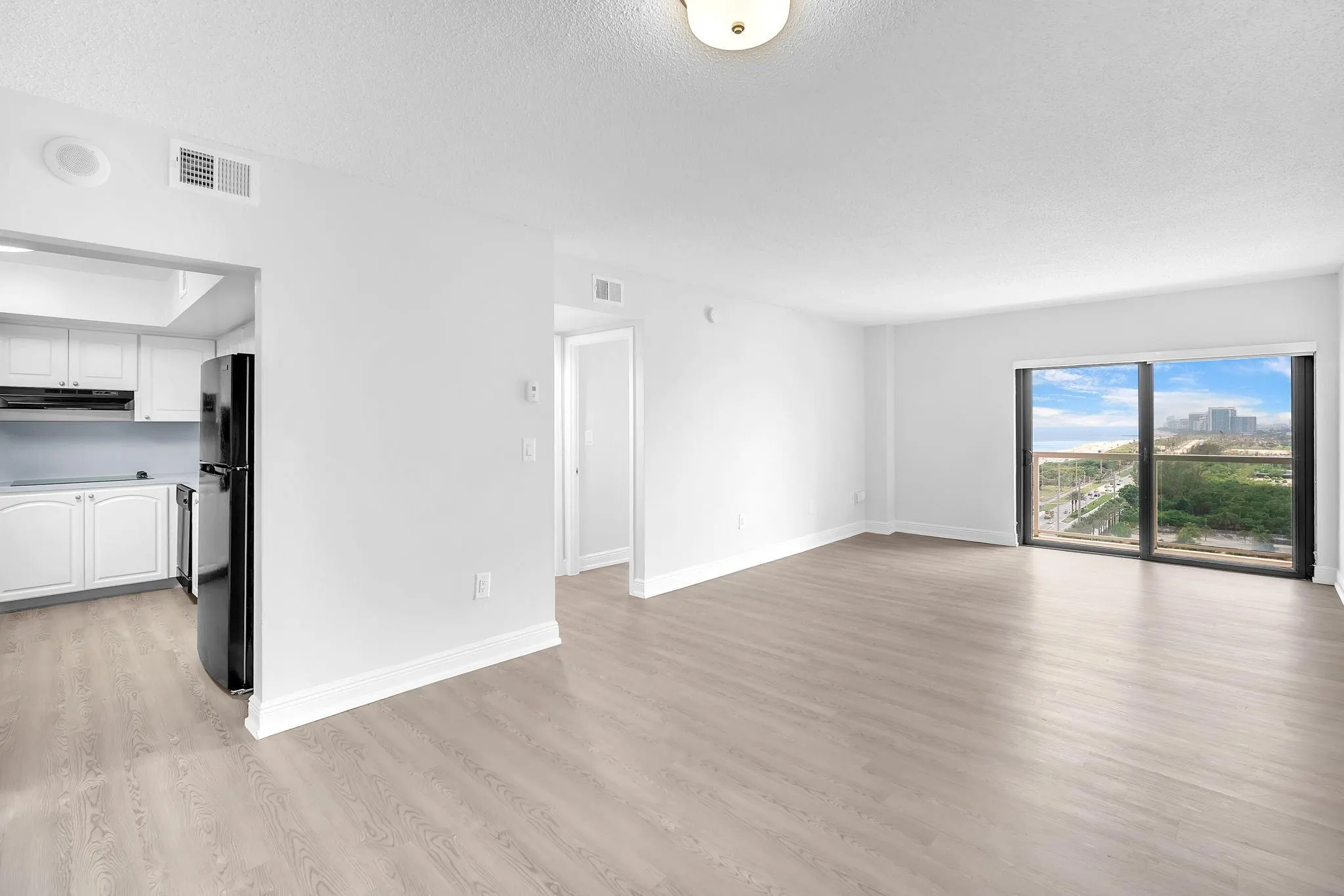 100 Kings Point, #509