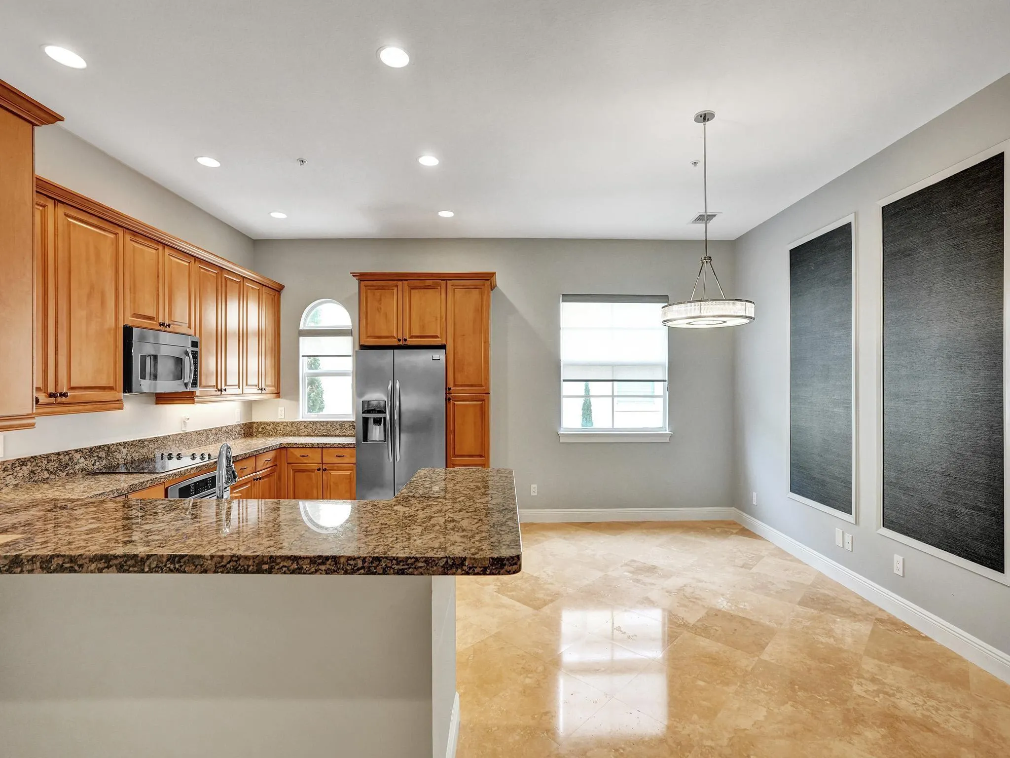 58 Via Floresta Dr
