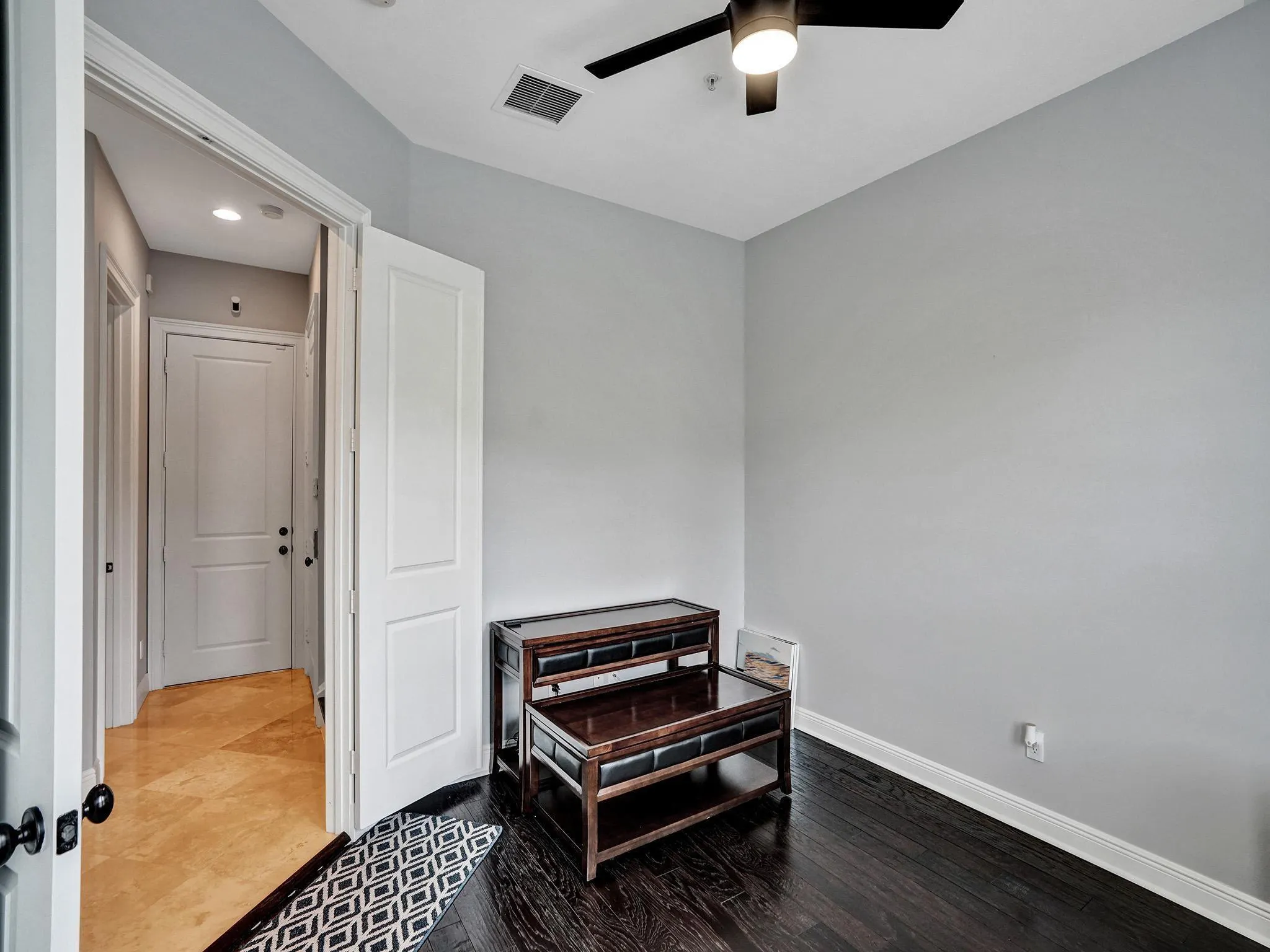 58 Via Floresta Dr
