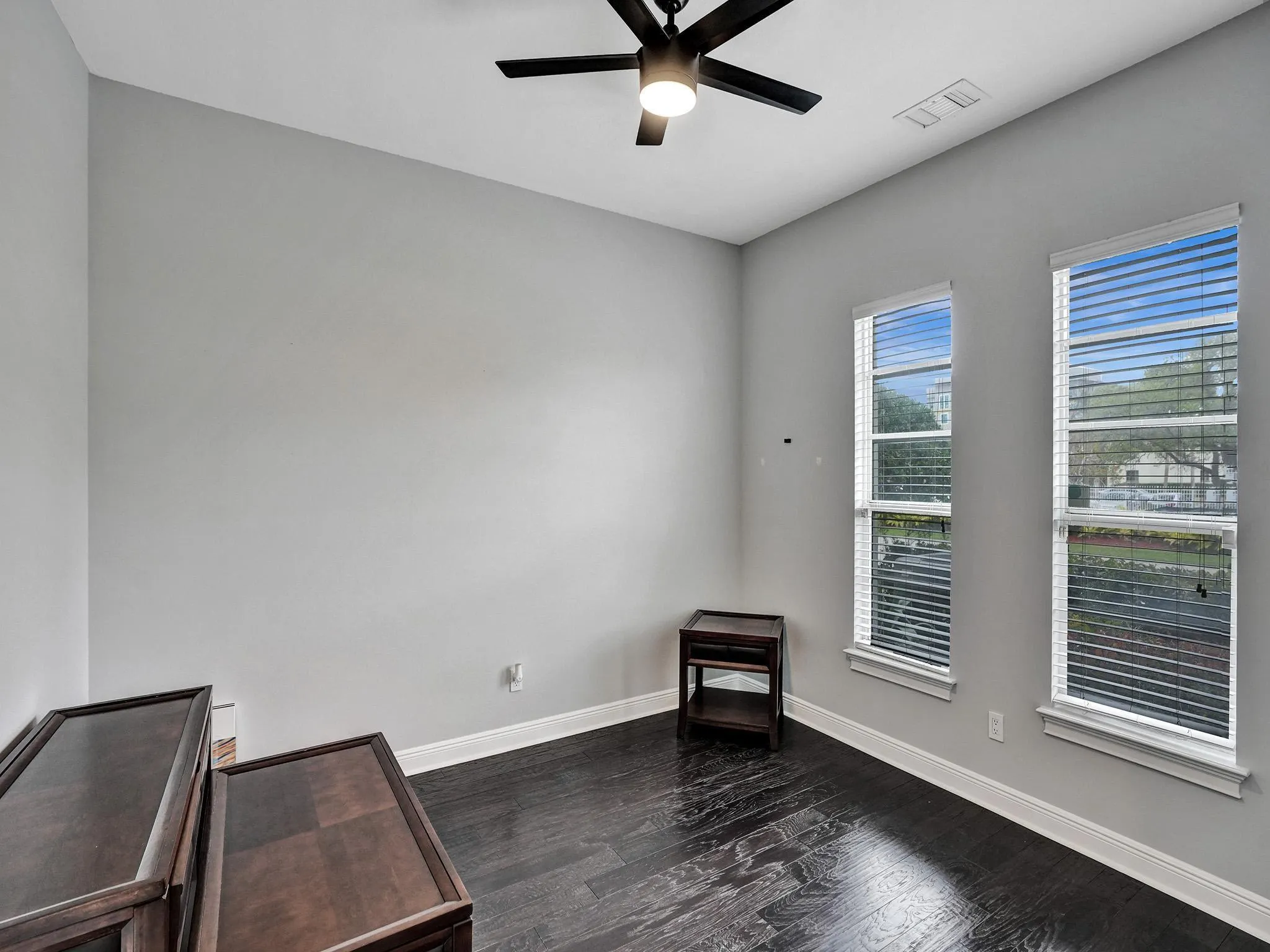 58 Via Floresta Dr