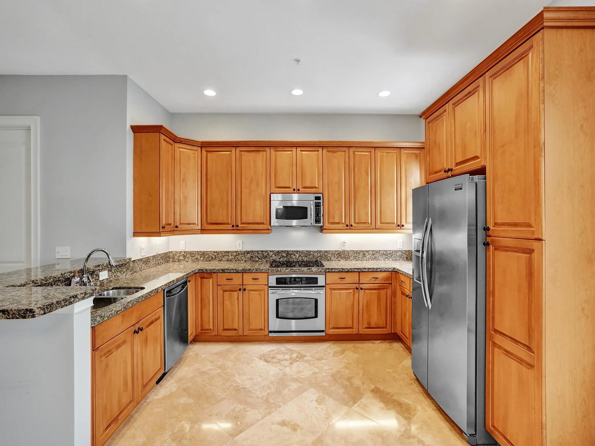 58 Via Floresta Dr