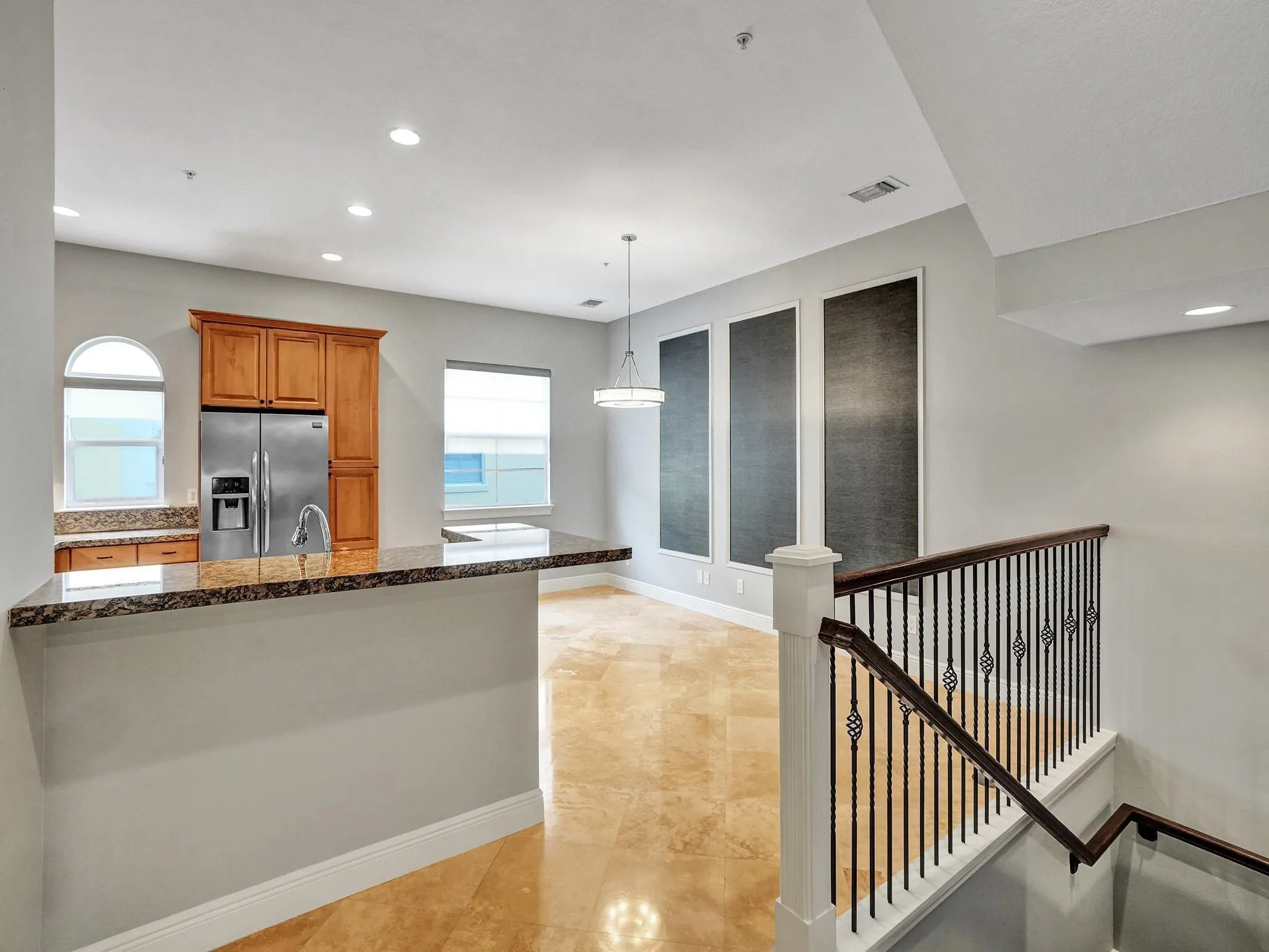 58 Via Floresta Dr