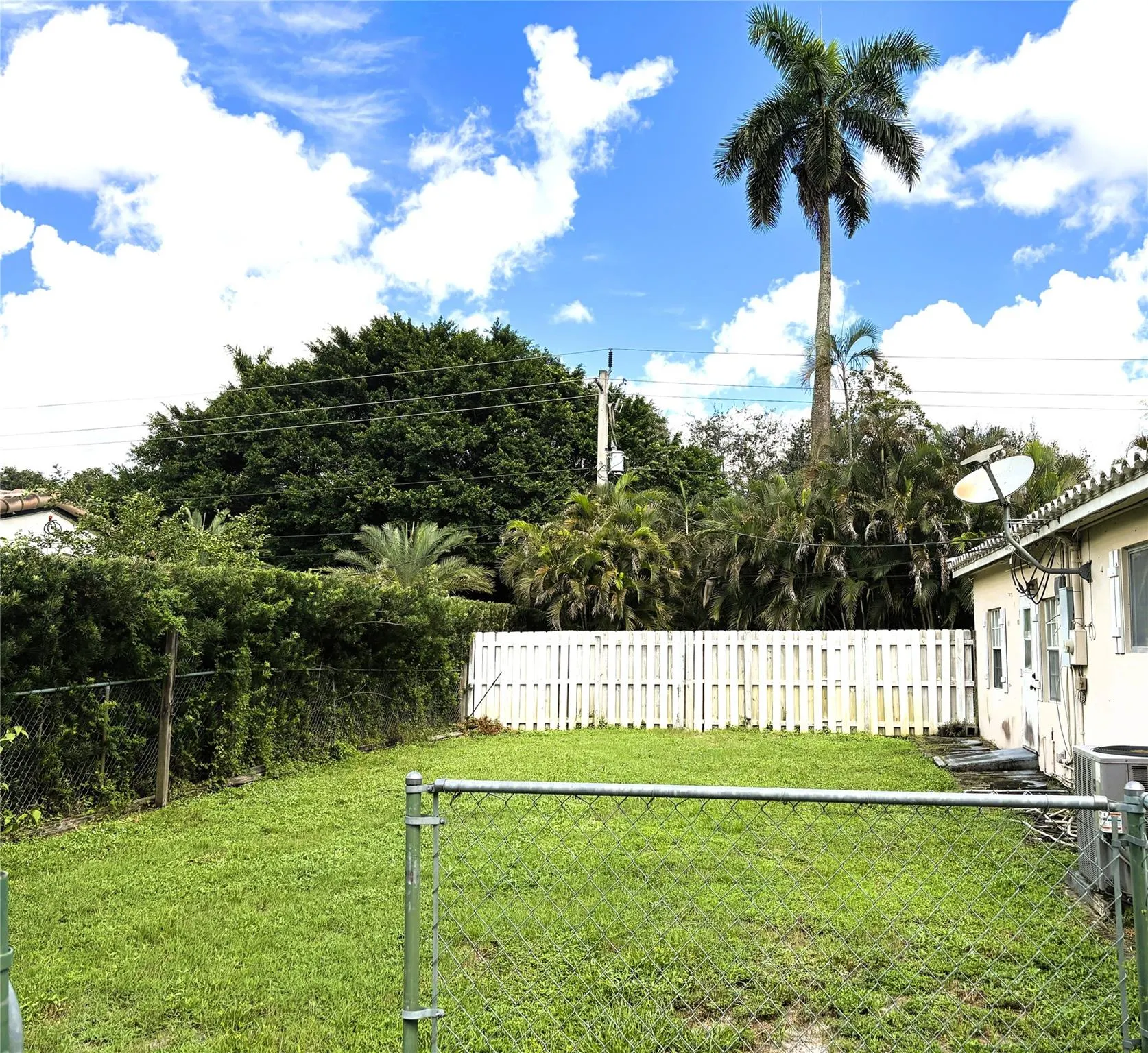 5620 CYPRESS RD