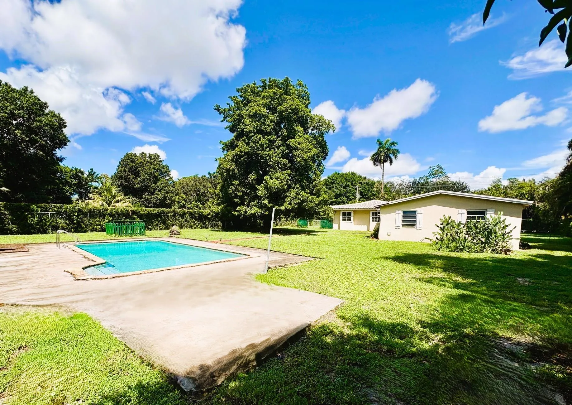 5620 CYPRESS RD