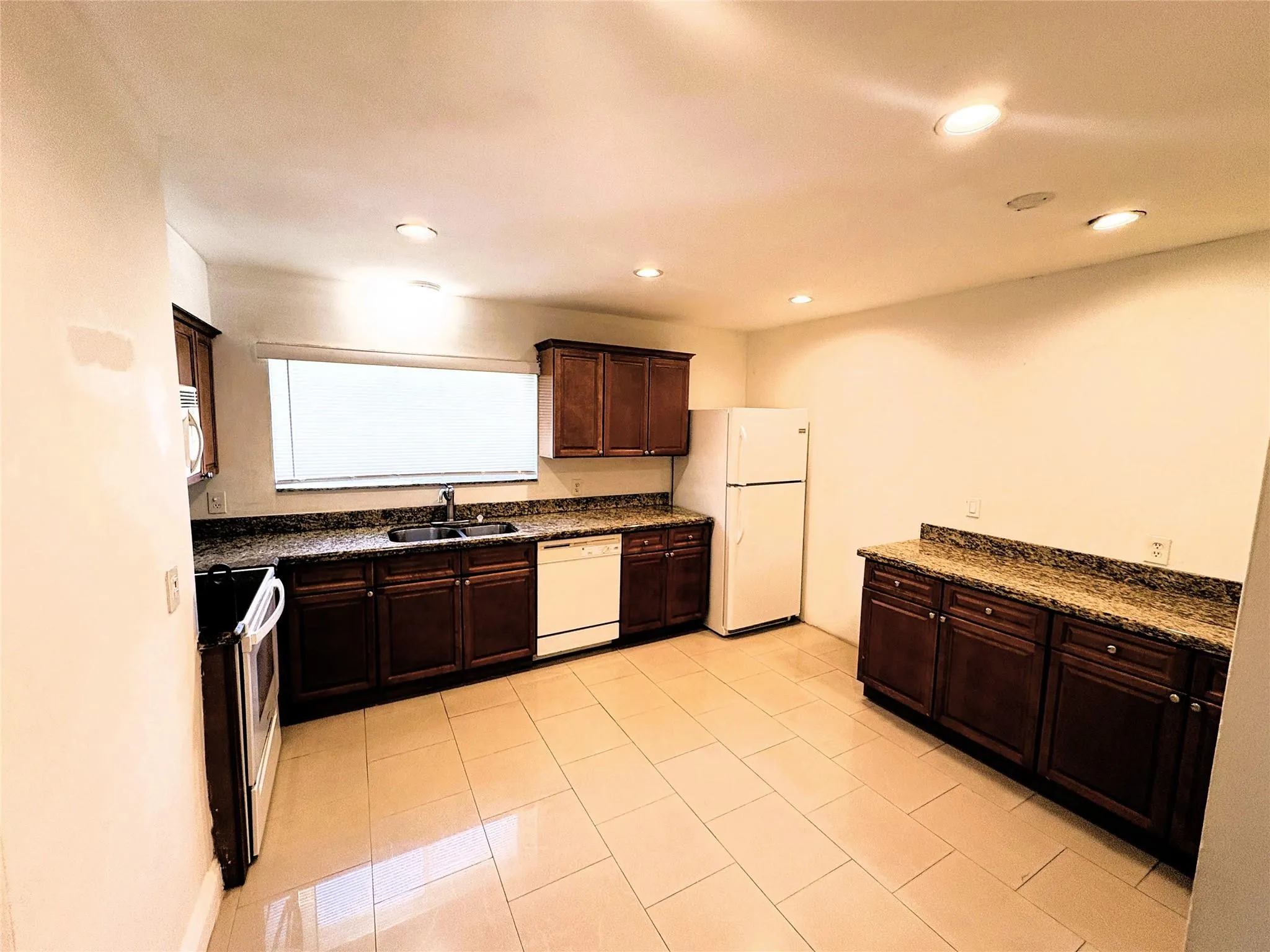 5620 CYPRESS RD