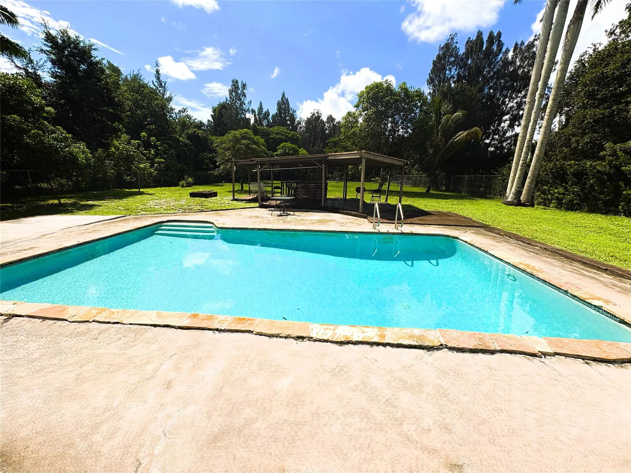5620 CYPRESS RD