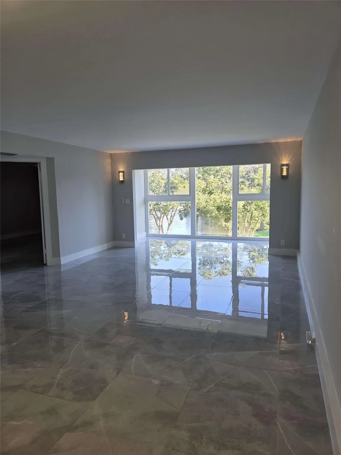 1502 Cayman Way, #C2