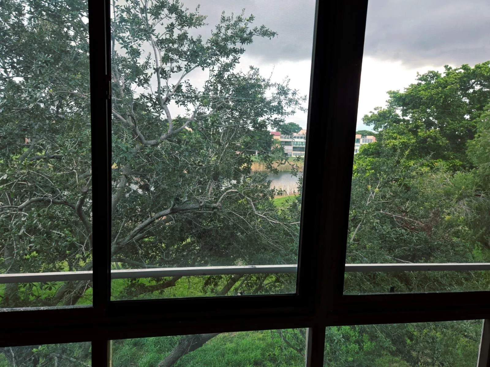 7300 Lake Circle Dr, #401