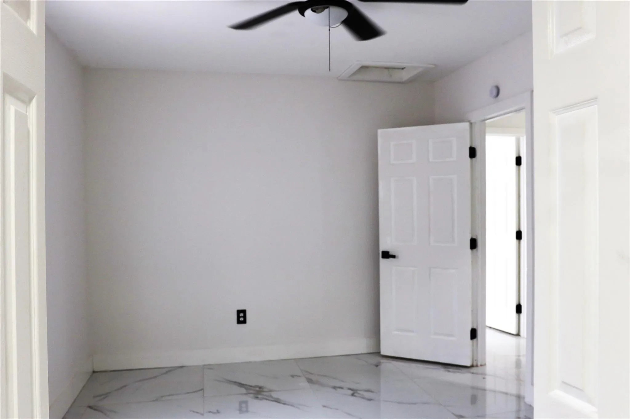 3075 NW 68th St