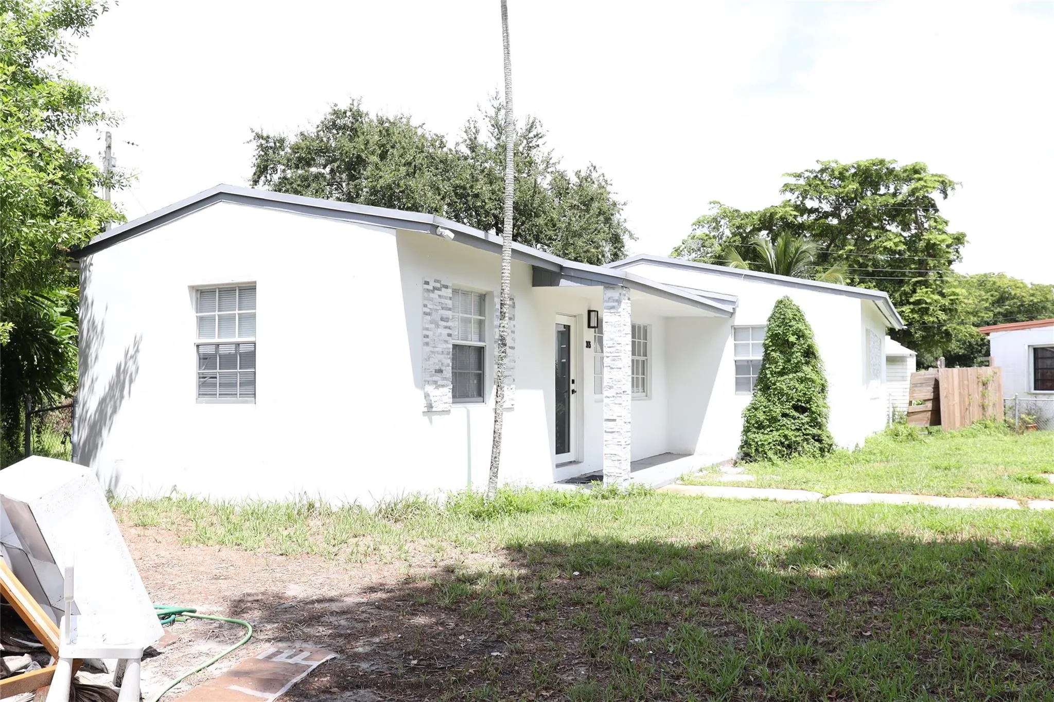 3075 NW 68th St
