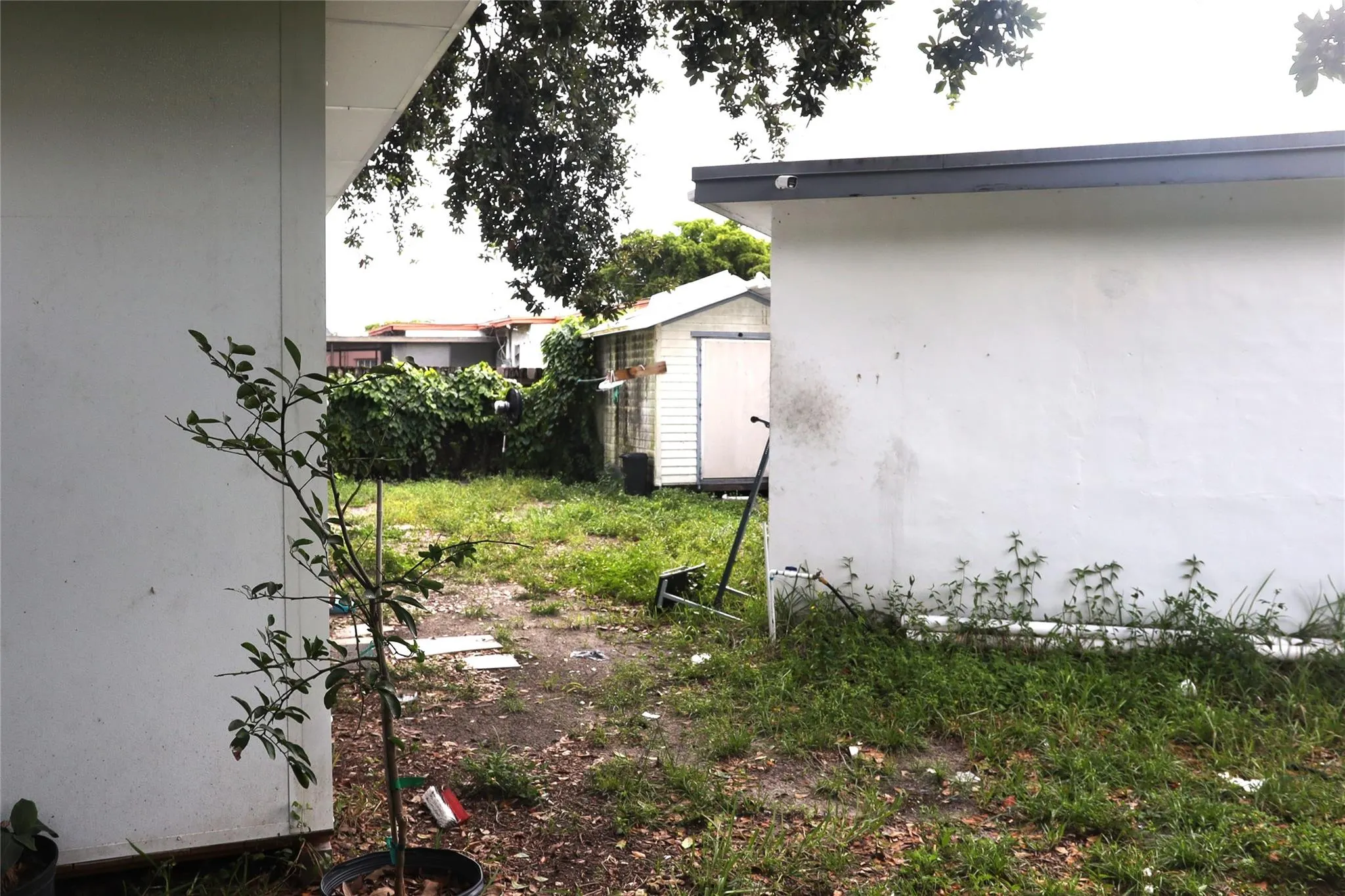 3075 NW 68th St
