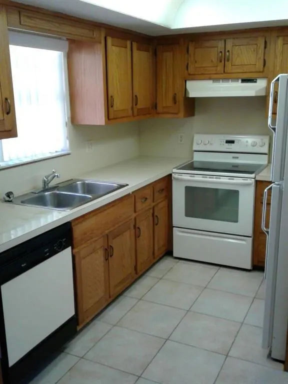 2323 Linton Ridge Cir, #D4