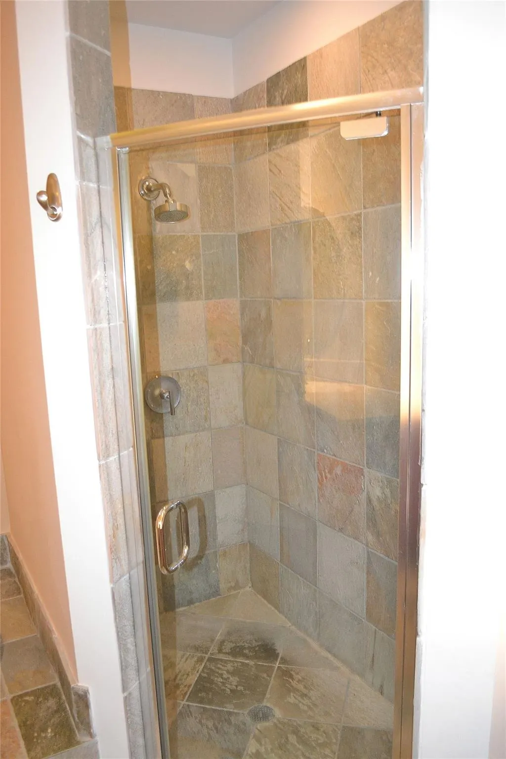 2617 NE 14th Ave, #106