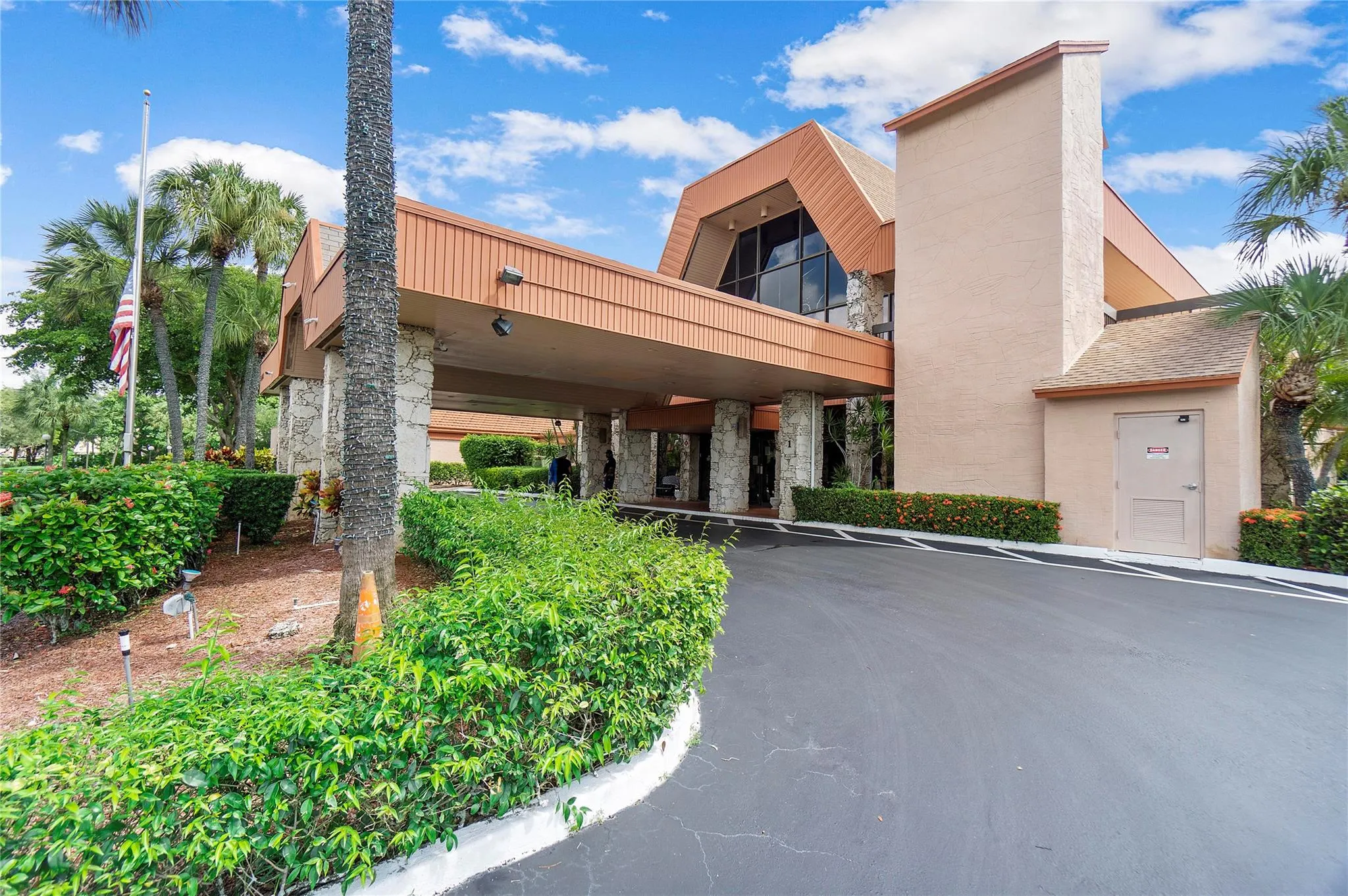 3241 Holiday Springs Blvd, #210