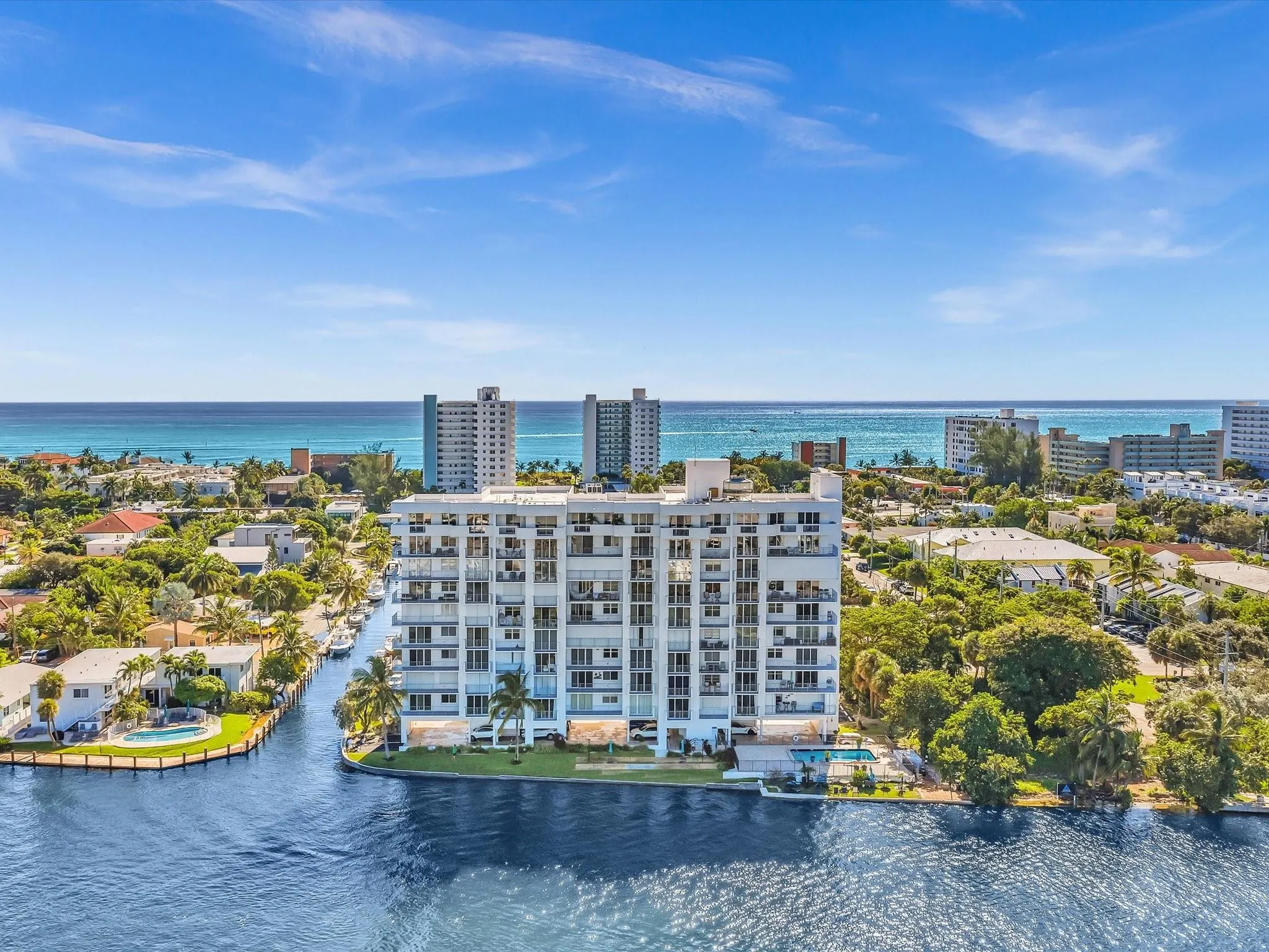 1609 N Riverside Dr, #204