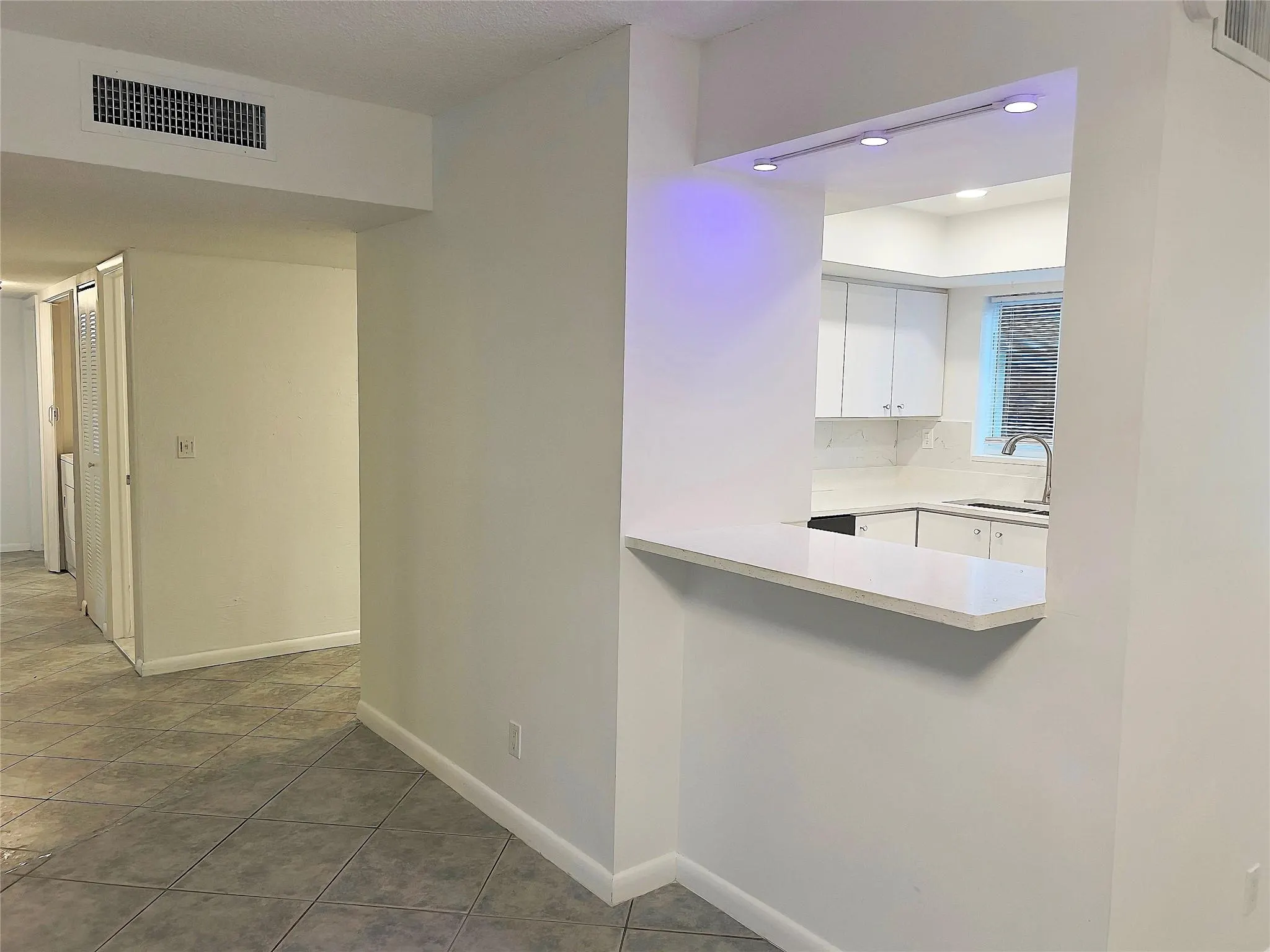 3100 Riverside Dr, #307