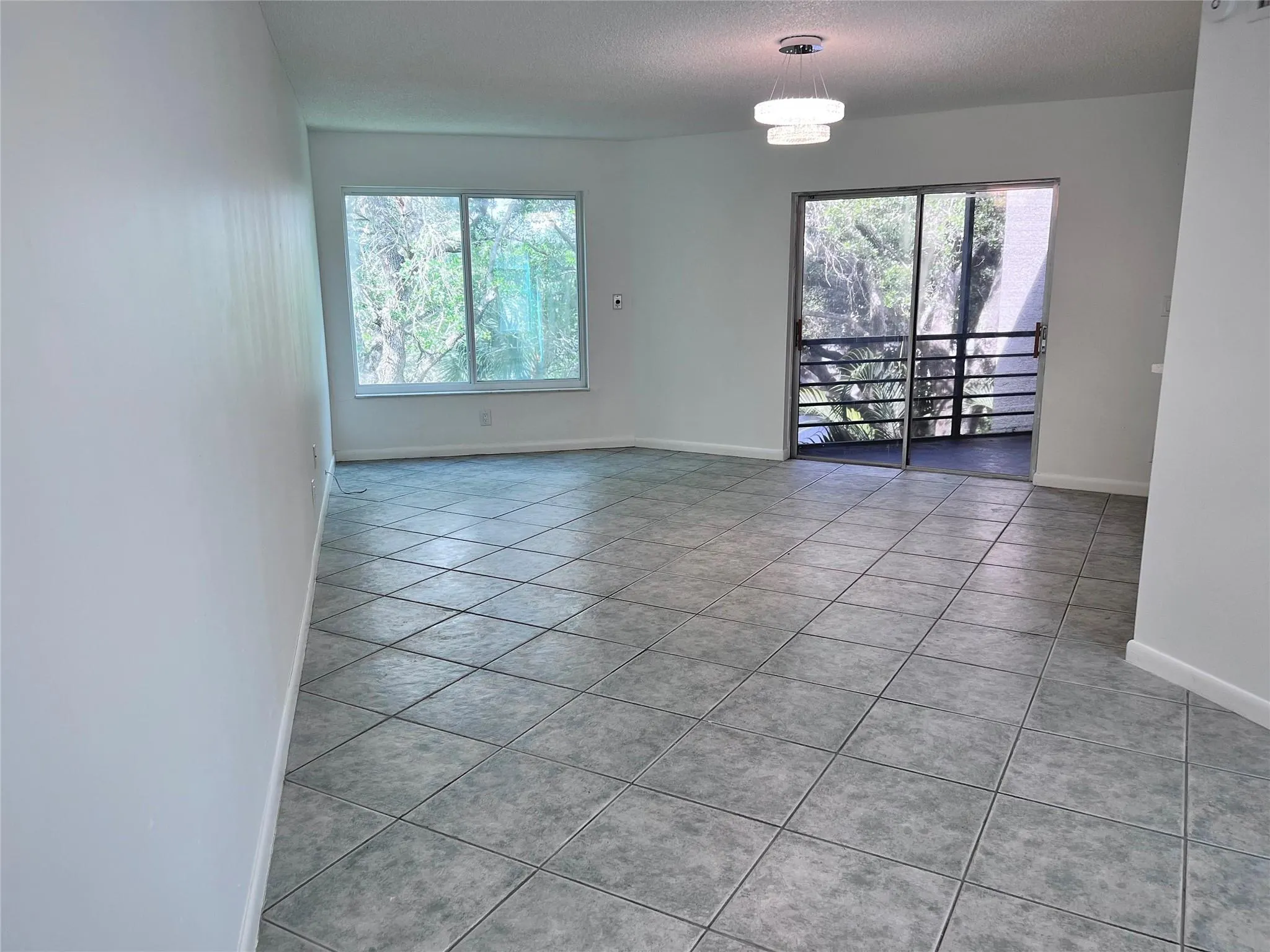 3100 Riverside Dr, #307