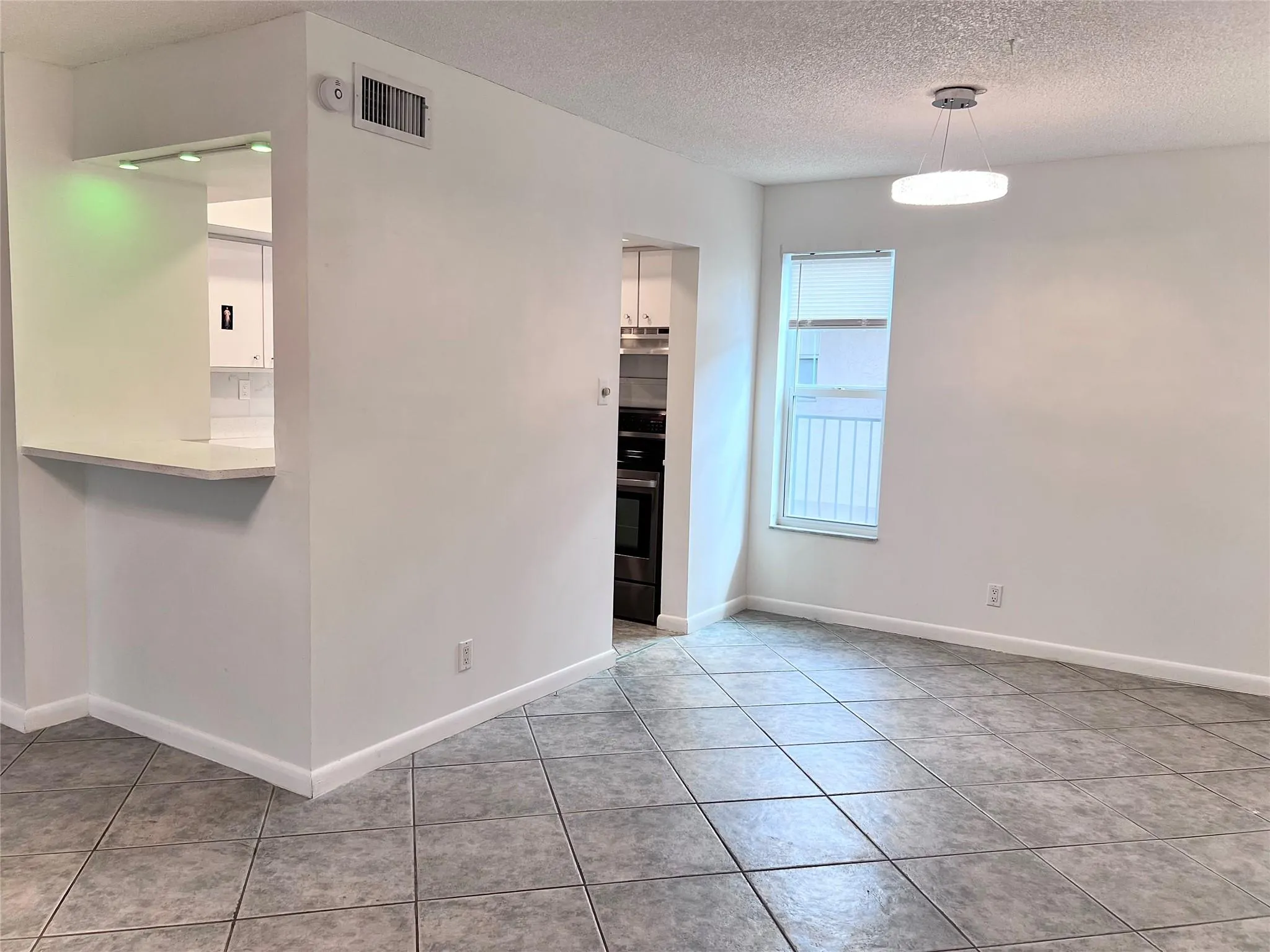 3100 Riverside Dr, #307