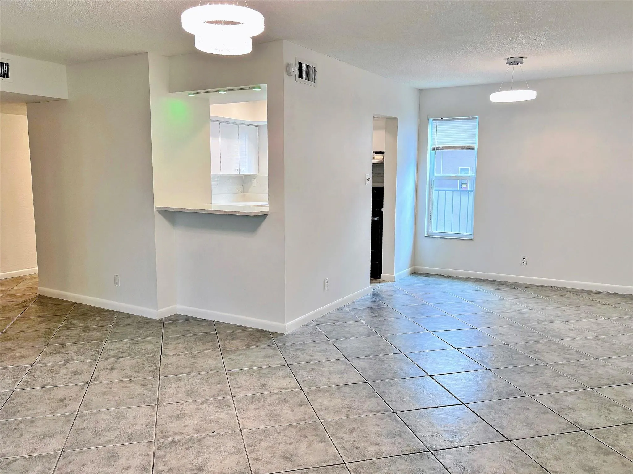 3100 Riverside Dr, #307