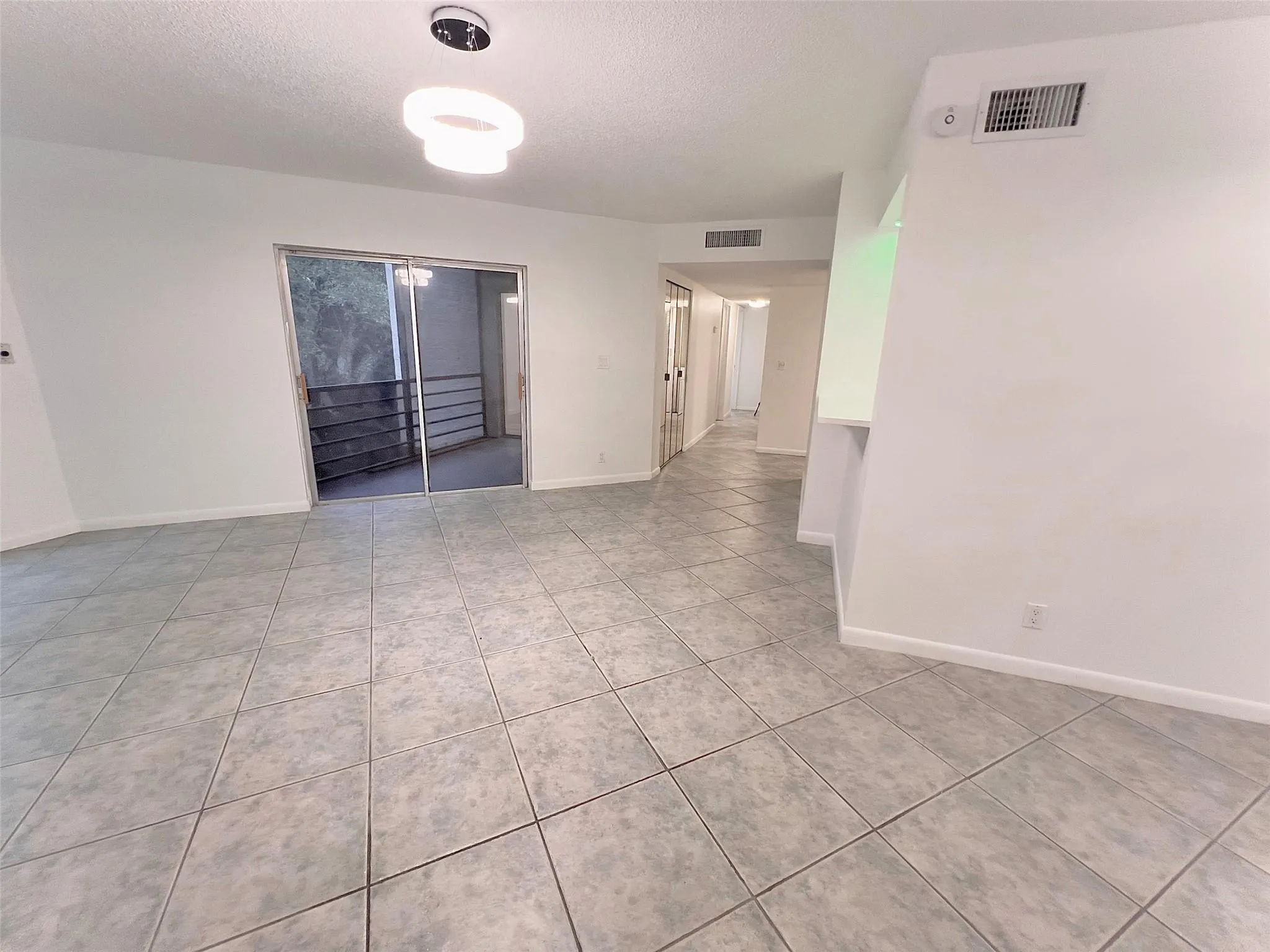 3100 Riverside Dr, #307