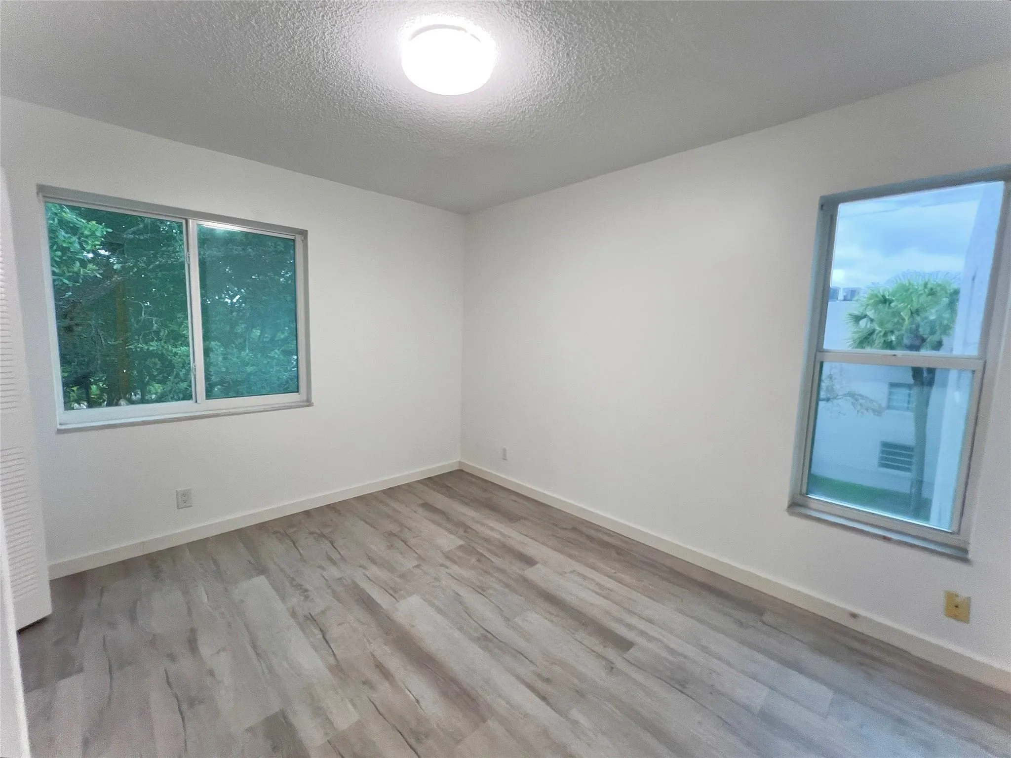 3100 Riverside Dr, #307