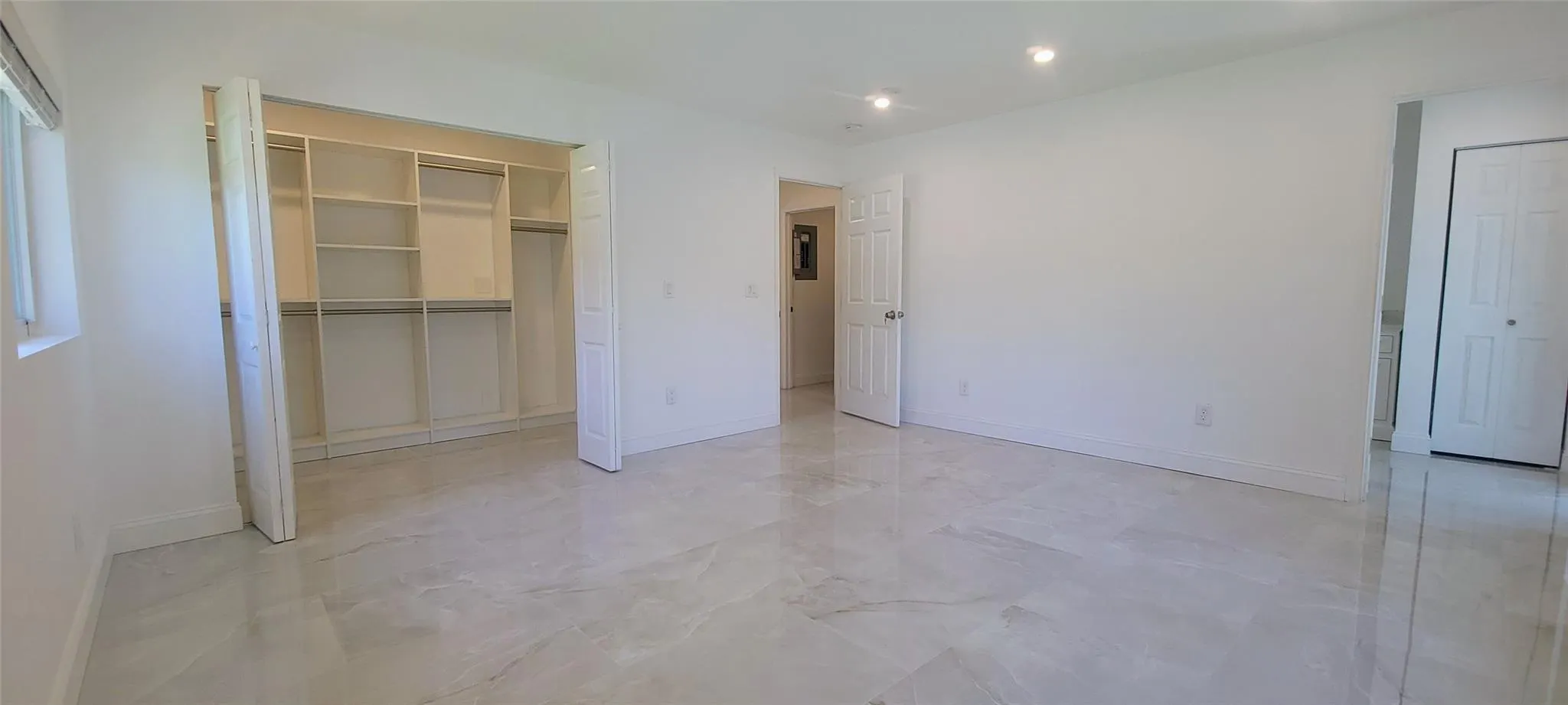 1400 SE 8th Ave