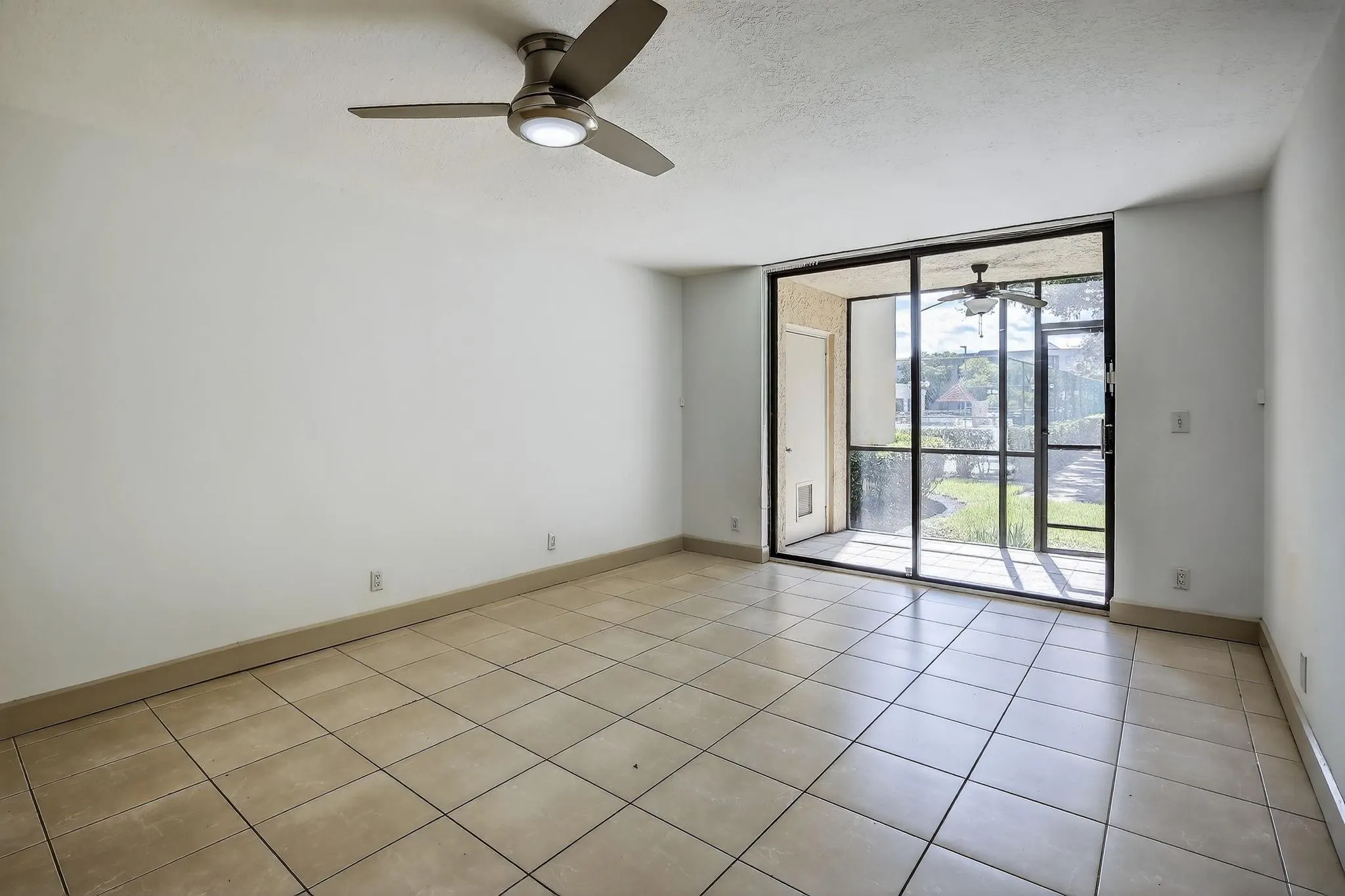 10451 W Broward Blvd, #108