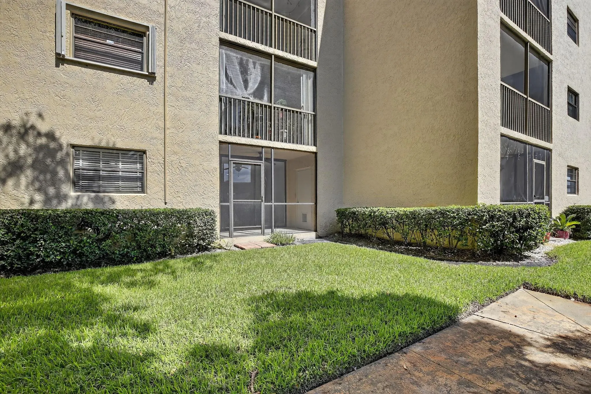 10451 W Broward Blvd, #108