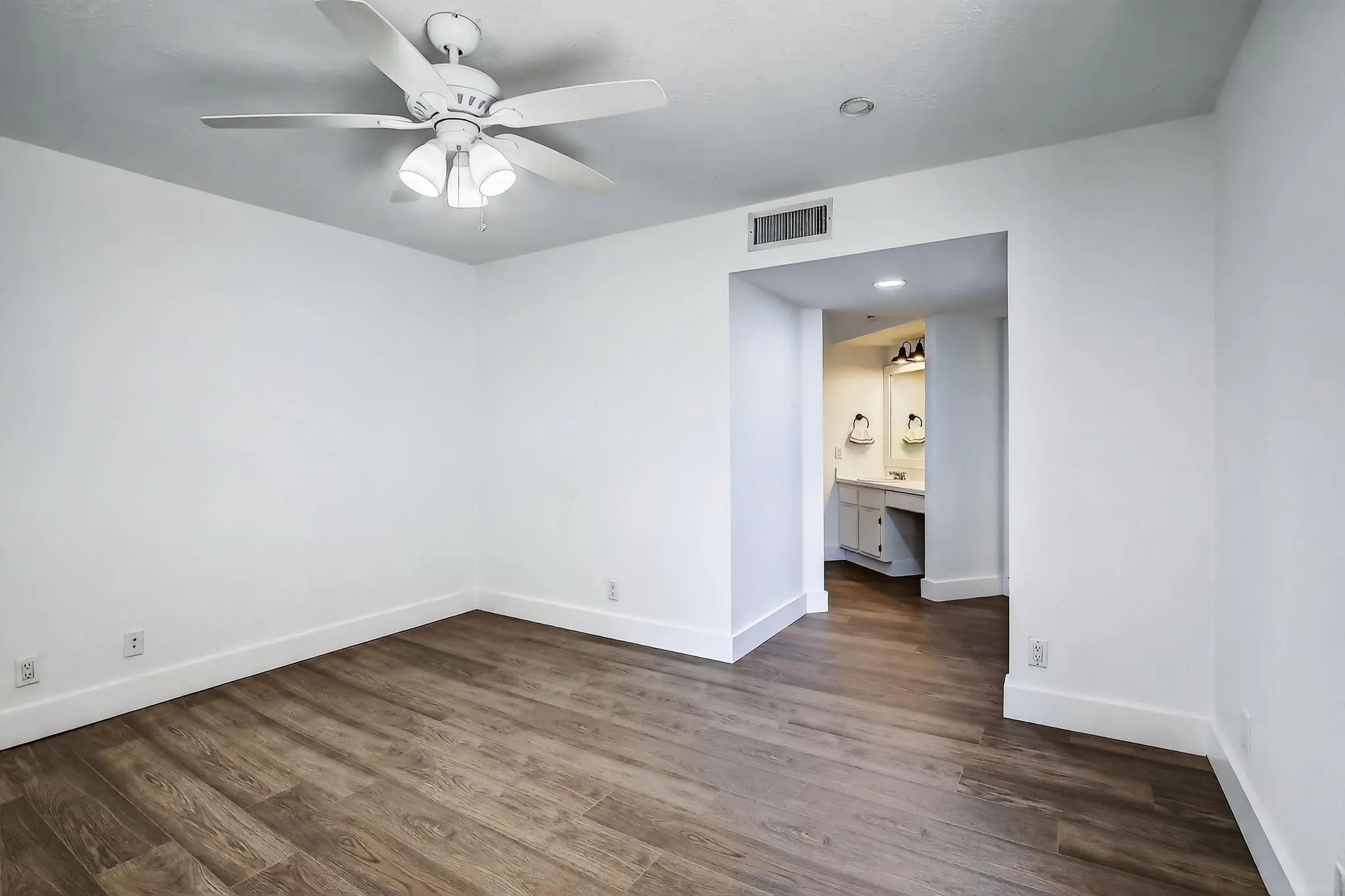 10451 W Broward Blvd, #108