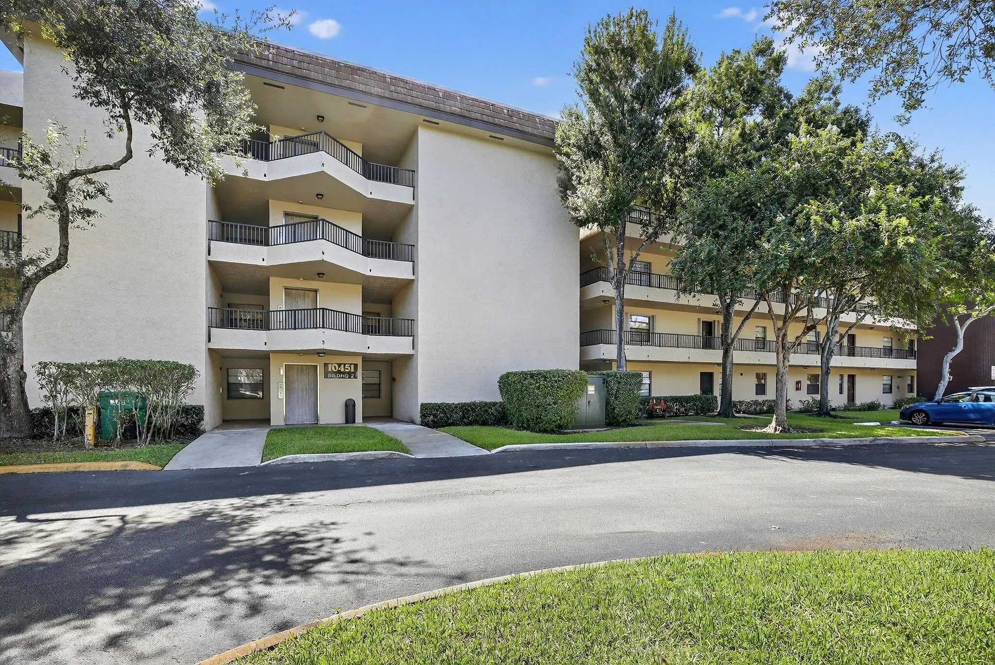 10451 W Broward Blvd, #108