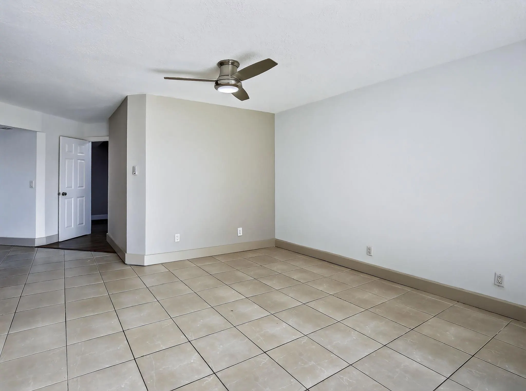 10451 W Broward Blvd, #108