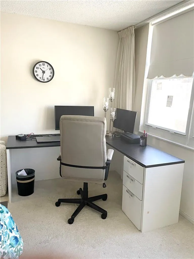 1149 Hillsboro Mile, #304