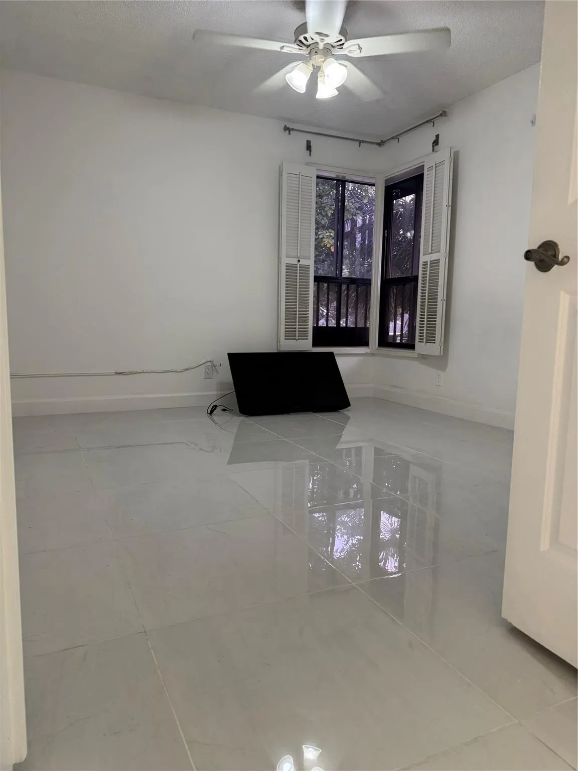 3527 NW 35th St