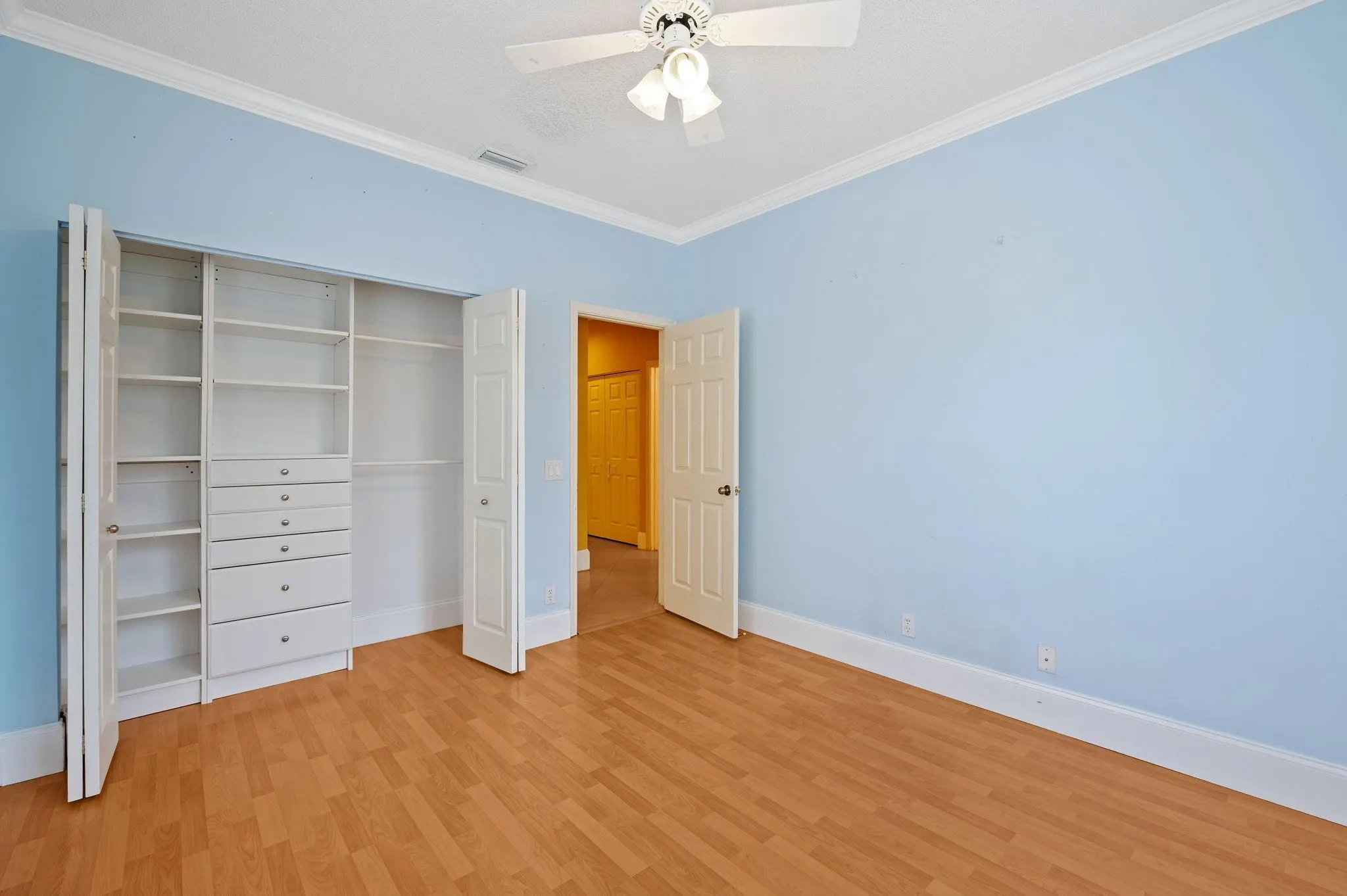 833 Heritage Drive