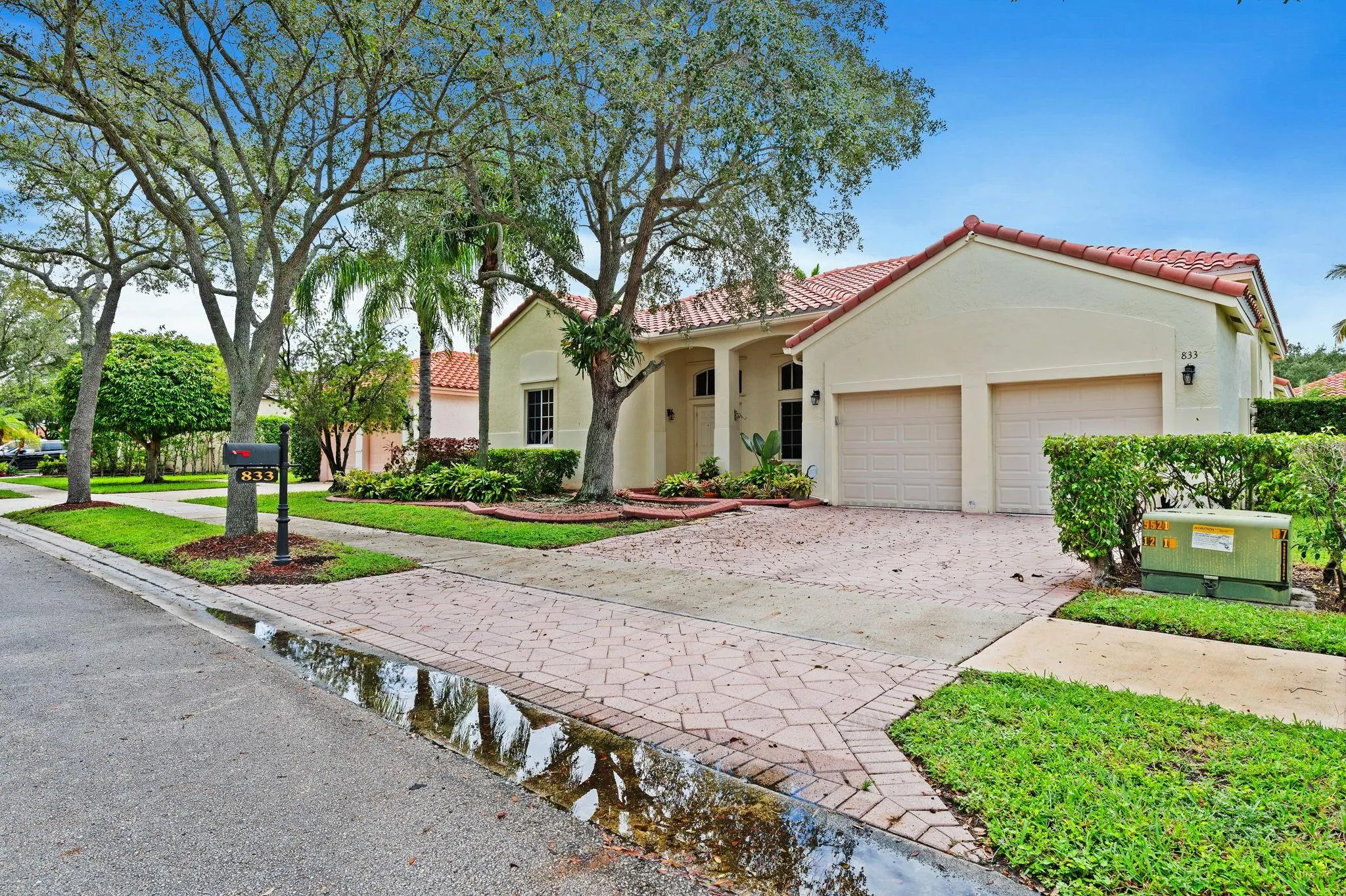 833 Heritage Drive