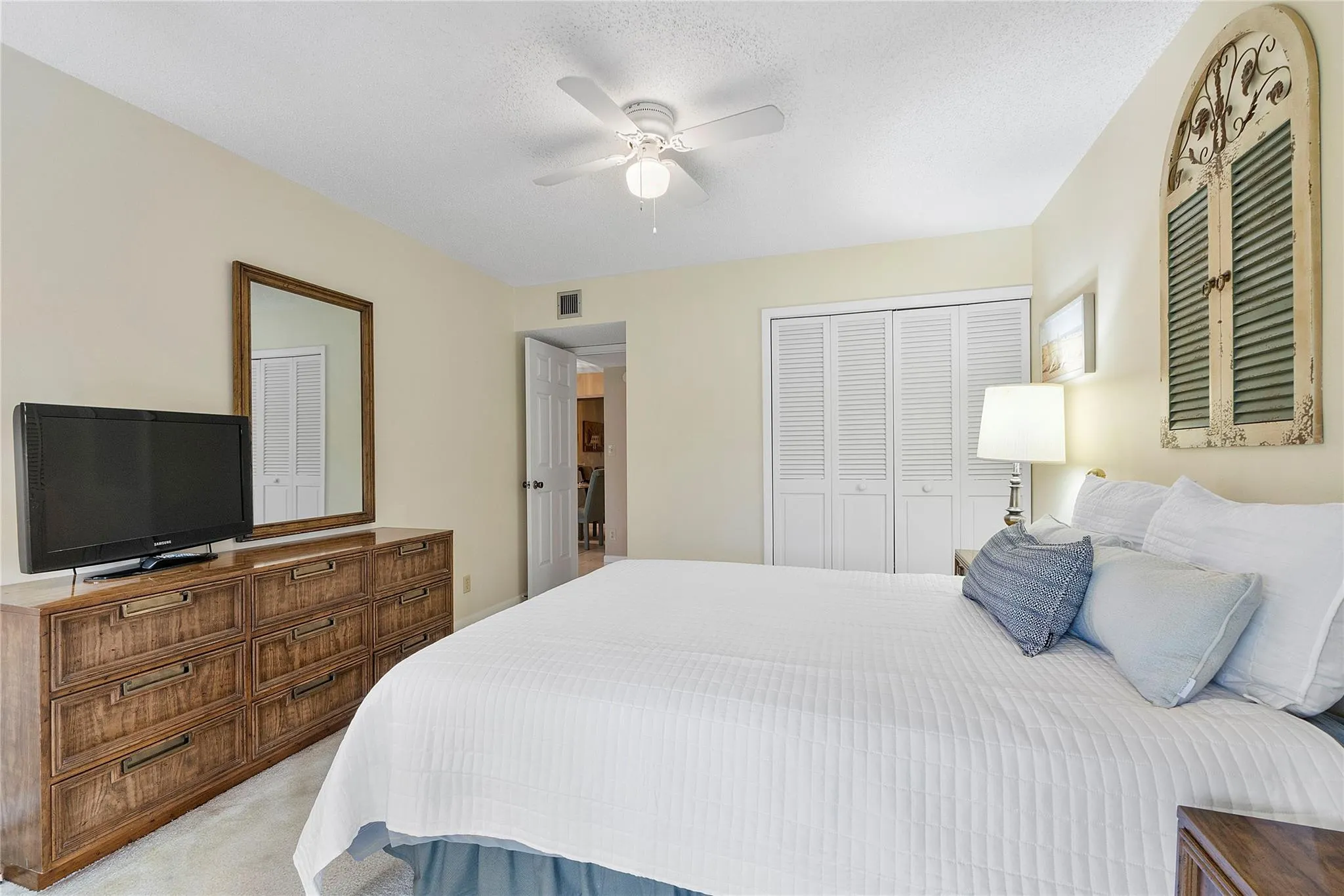 195 Deer Creek Blvd, #807