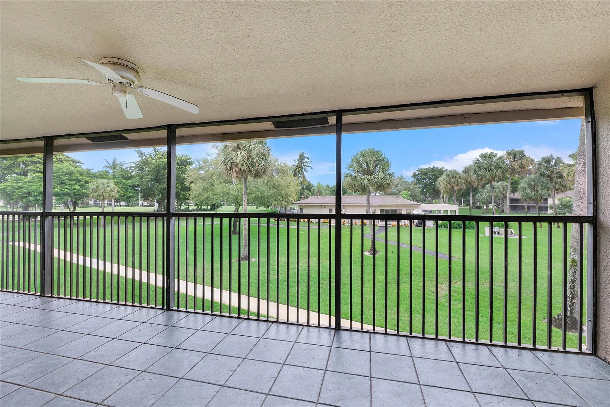 195 Deer Creek Blvd, #807