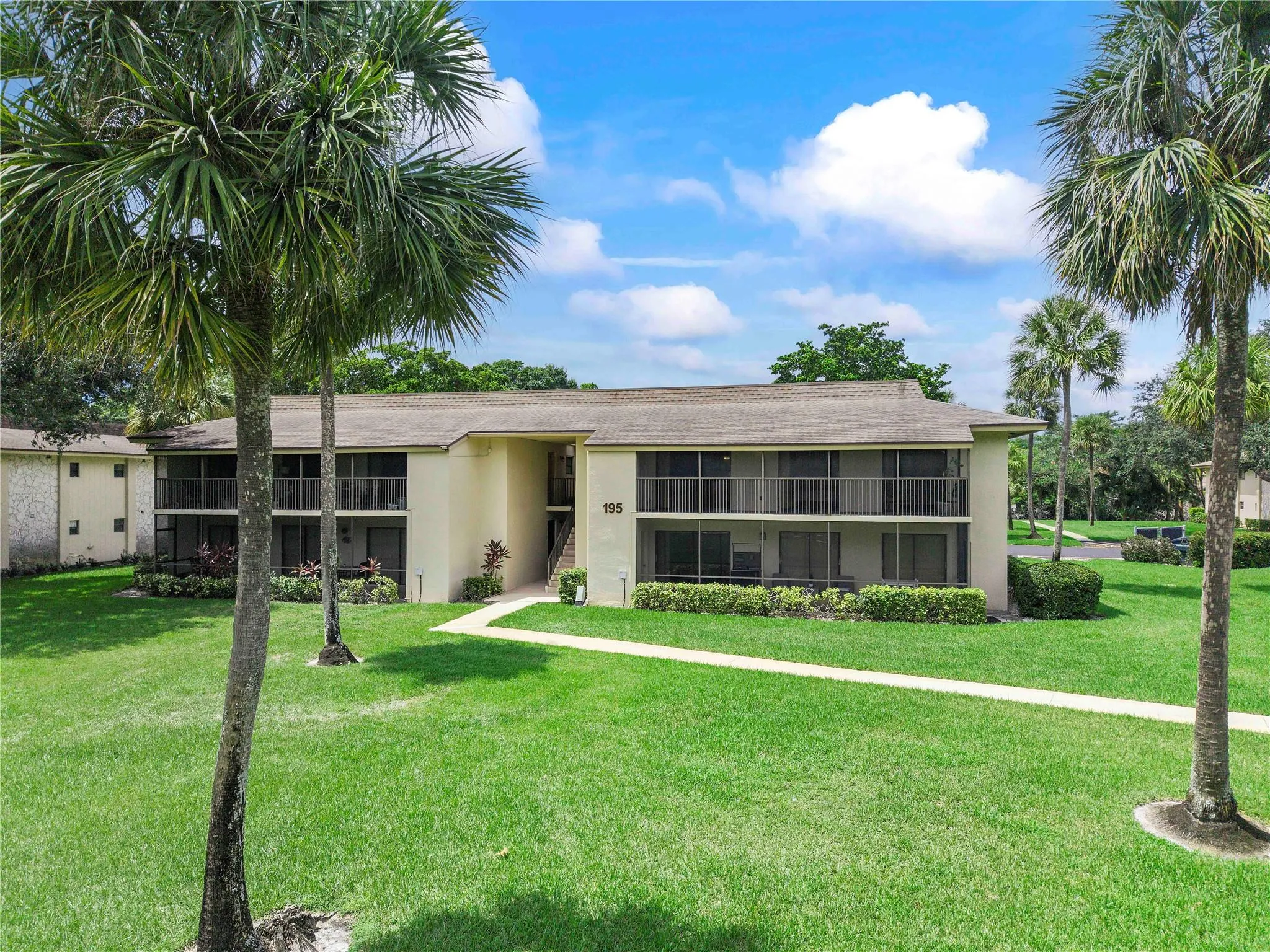 195 Deer Creek Blvd, #807