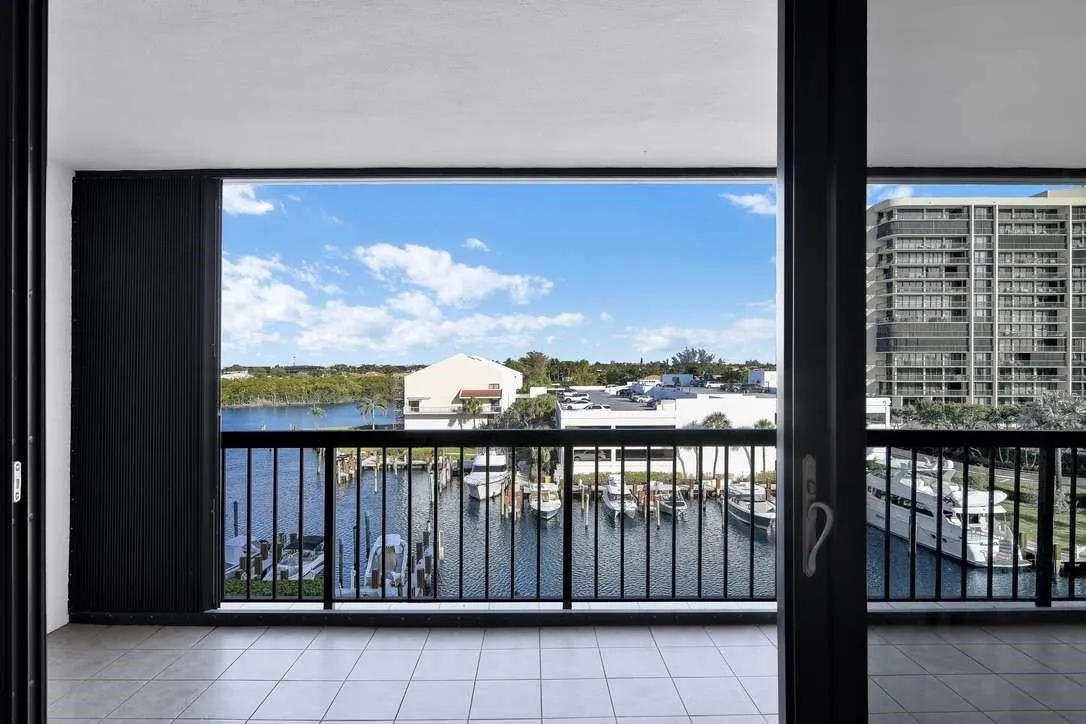 4748 S Ocean Blvd, #502
